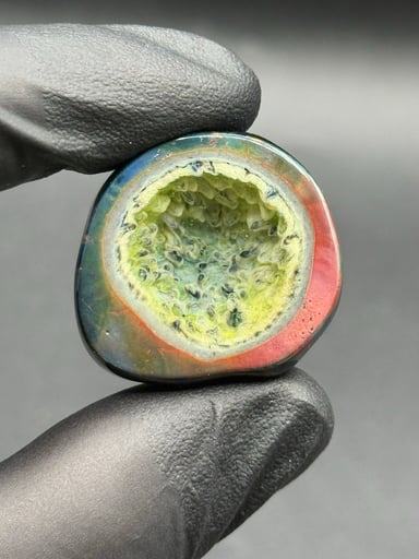 Preview pic of Pocket geode UV