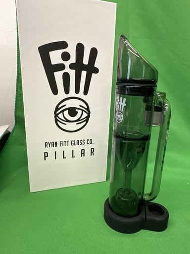 Preview pic of Ryan Fitt Glass Pillar Pivot Top