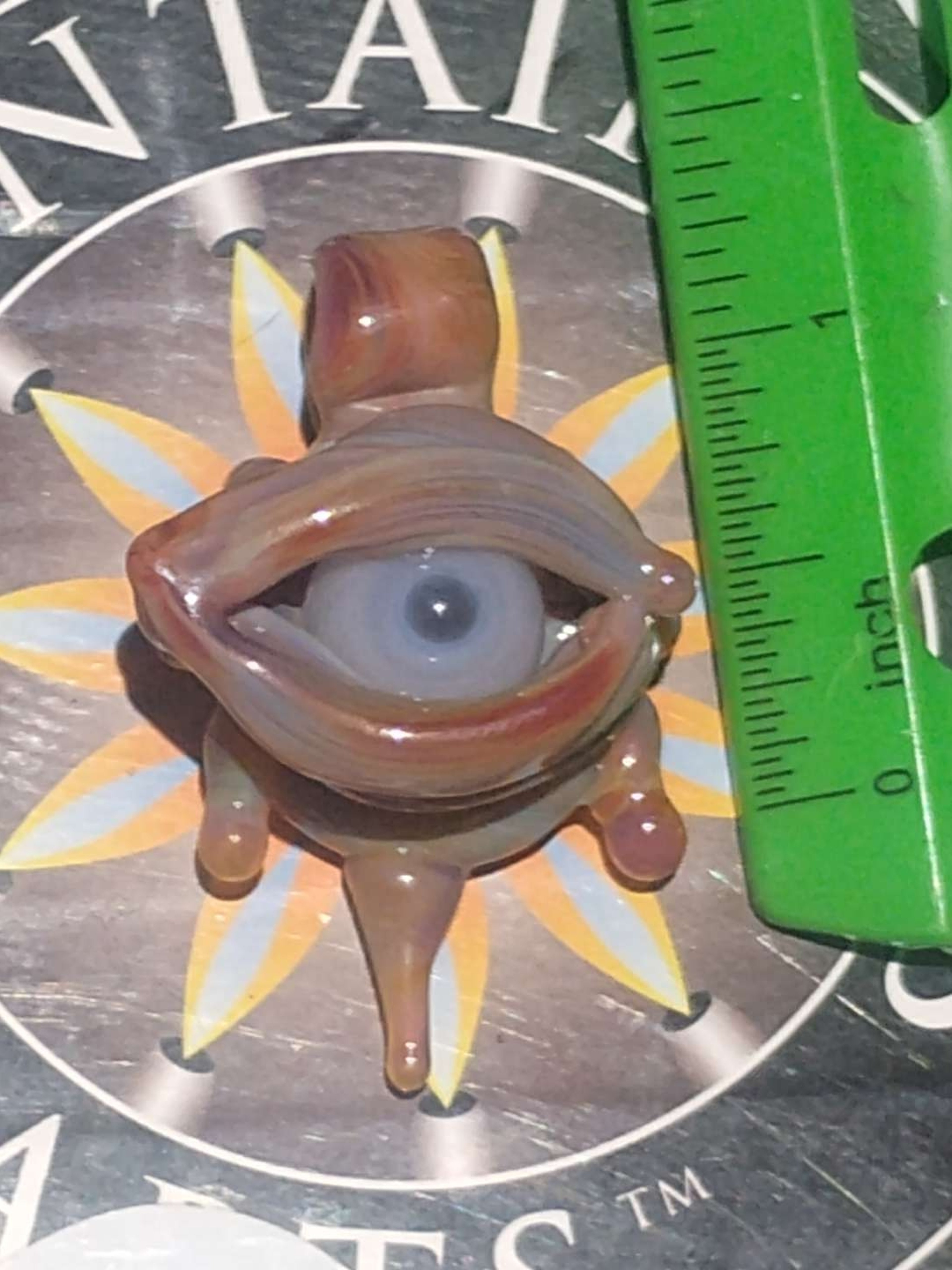 Preview pic of Drippy eye pendant