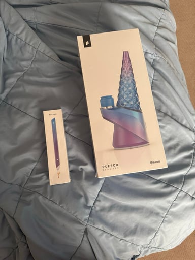 Preview pic of Puffco Peak Pro Indiglow w/ Matching Hot Knife