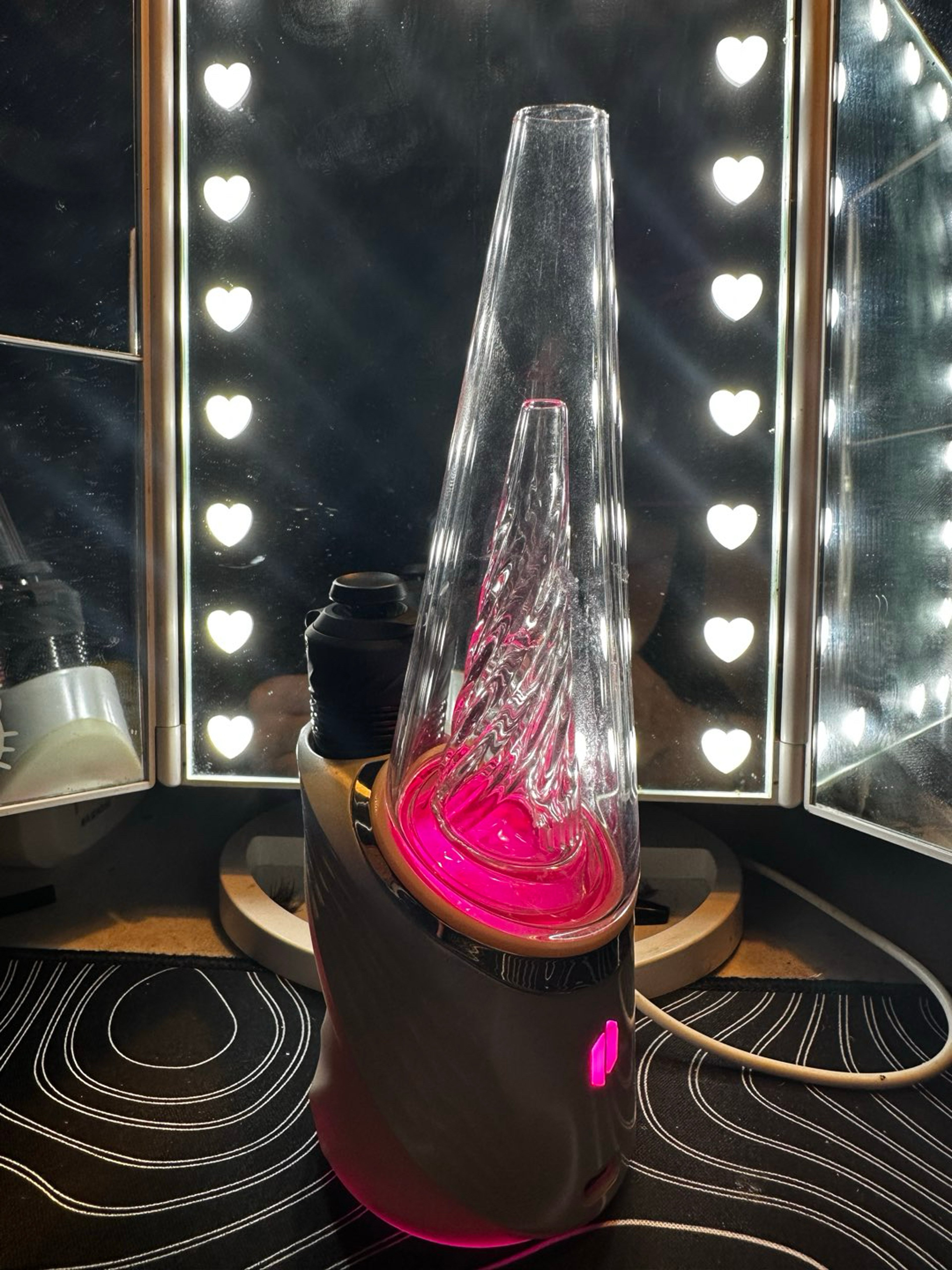 Preview pic of Puffco Peak Pro 3D-XL White Edition