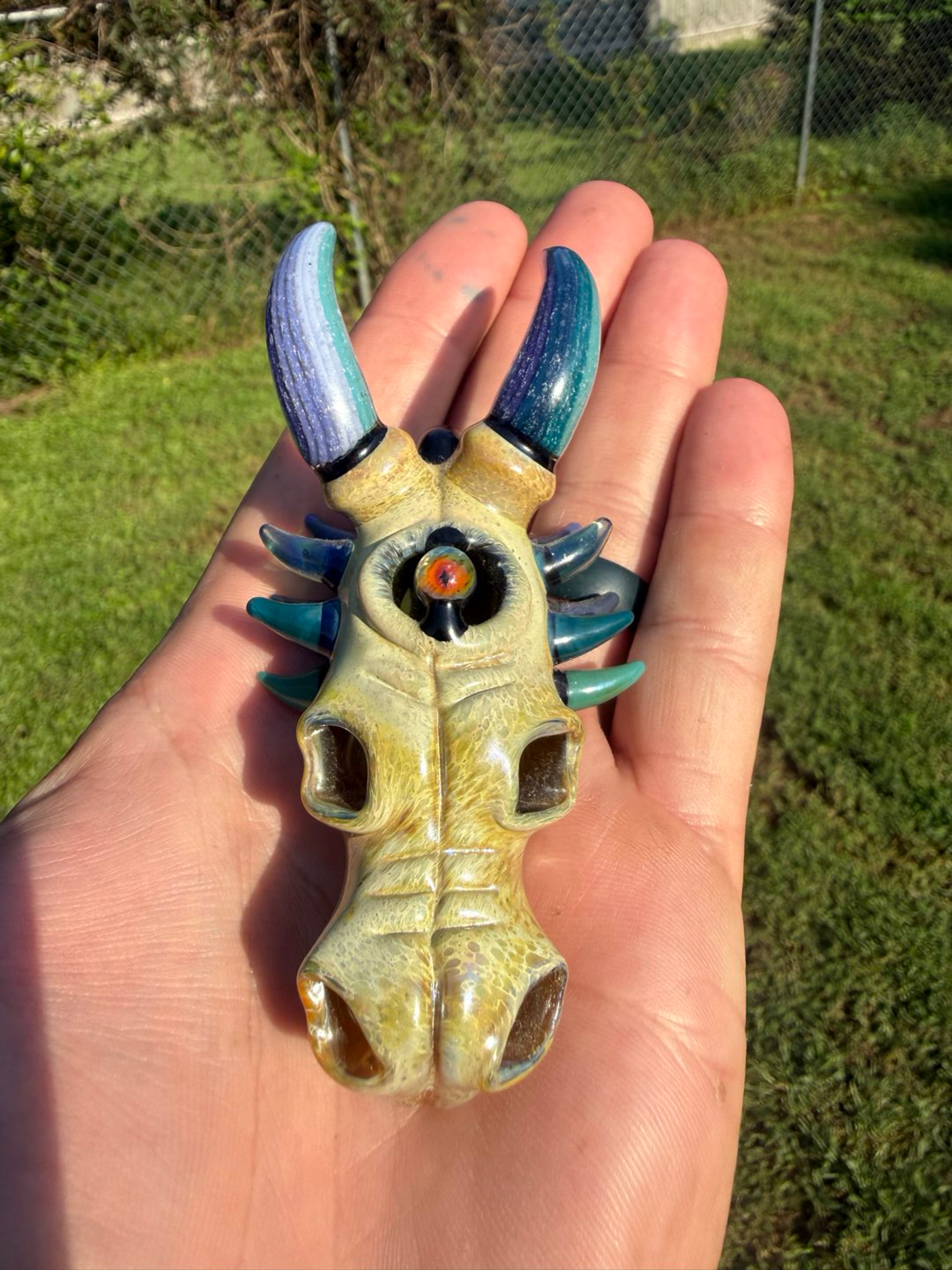 Preview pic of Hicdogg Third Eye Dragon Pendant