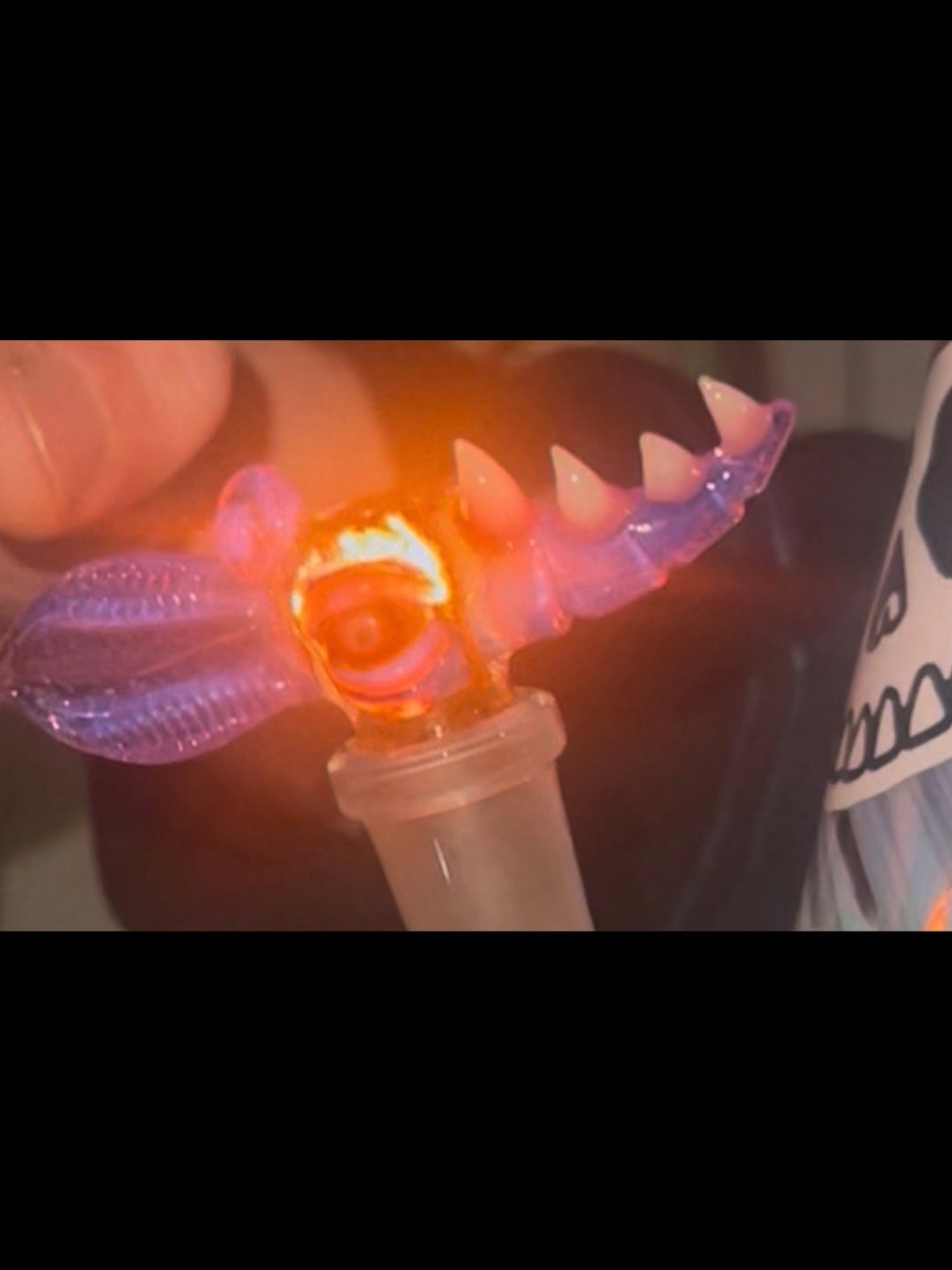 Preview pic of Salt Glass 14mm 3 Hole Slide (UV Reactive)🟪🛸