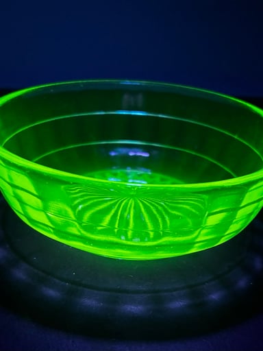 Preview pic of Depression era Uranium fruit dish UV