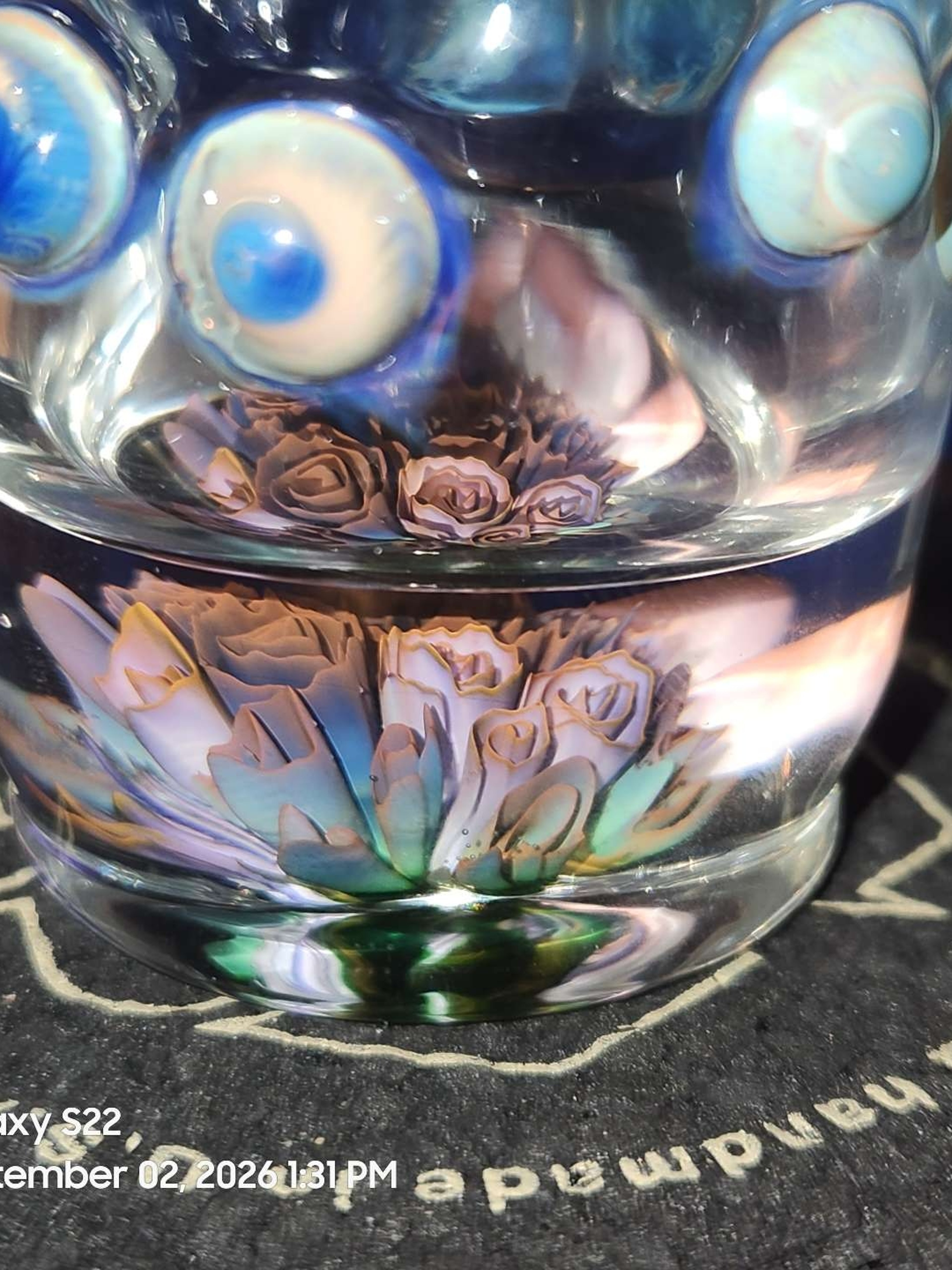 Preview pic of Flower cup with dots and imprints
