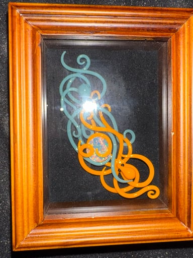 Preview pic of Liz wright entangled, octopus shadowbox