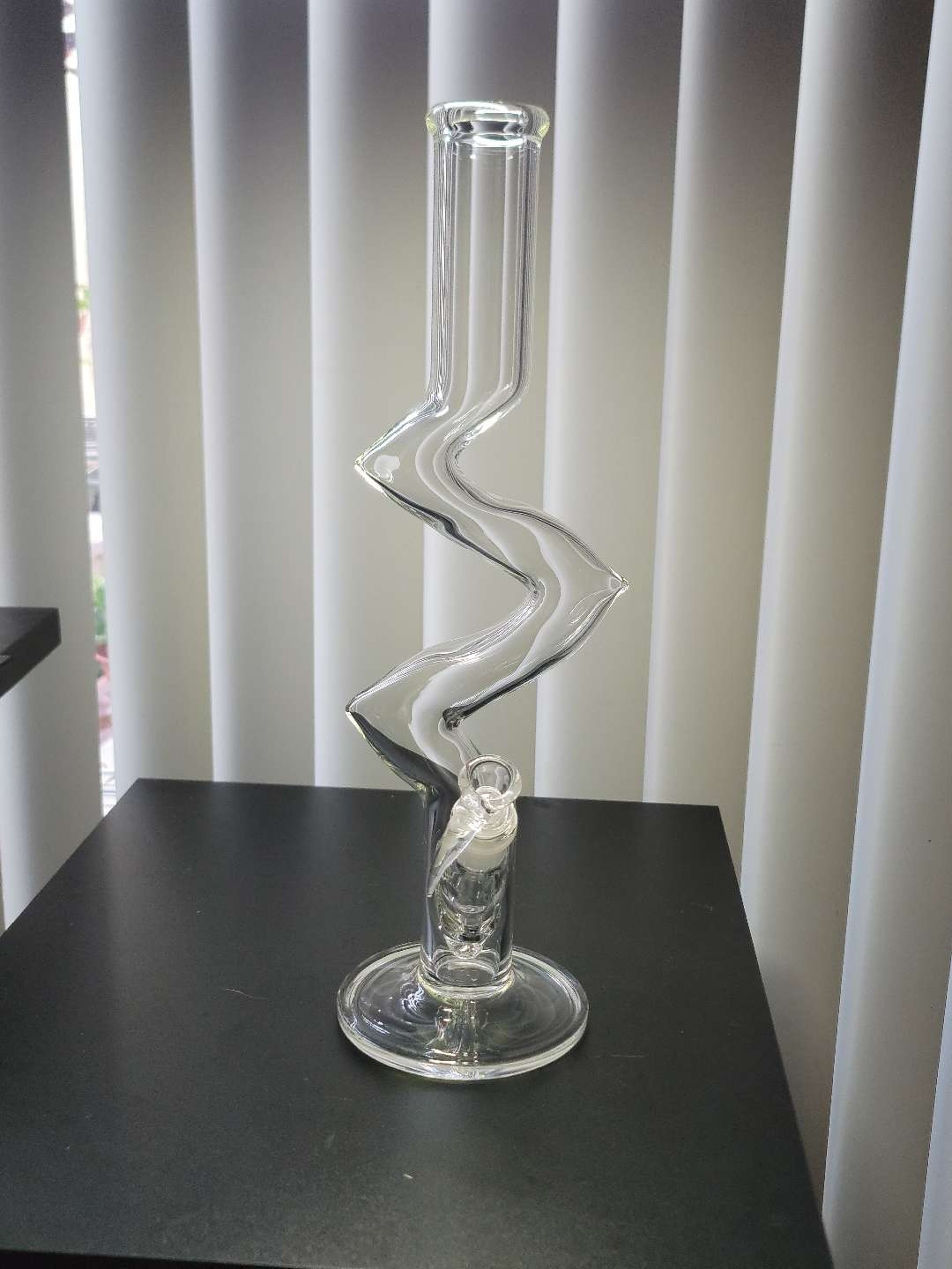 Preview pic of 2k glass art zong style