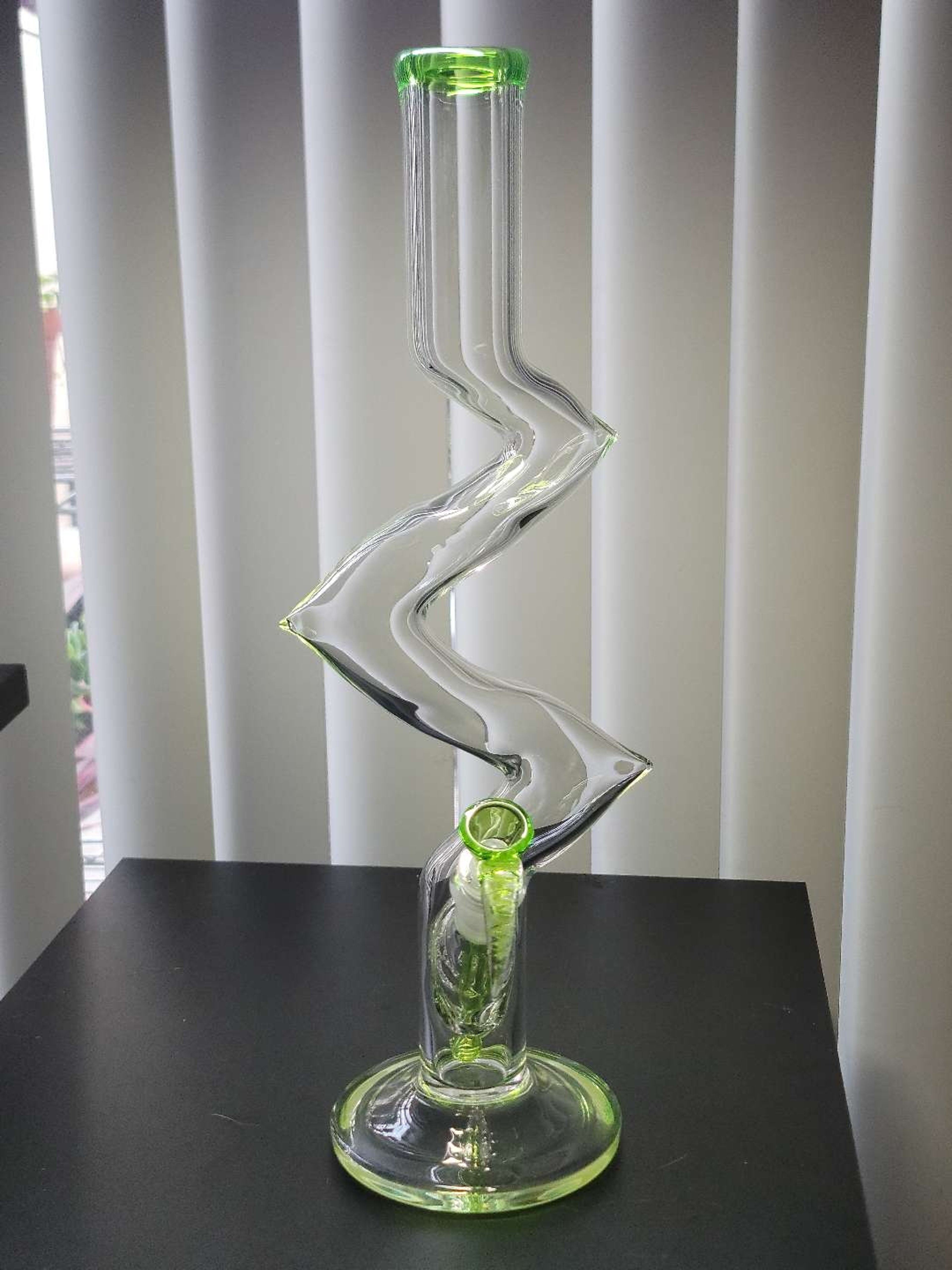 Preview pic of 2k glass art zong color