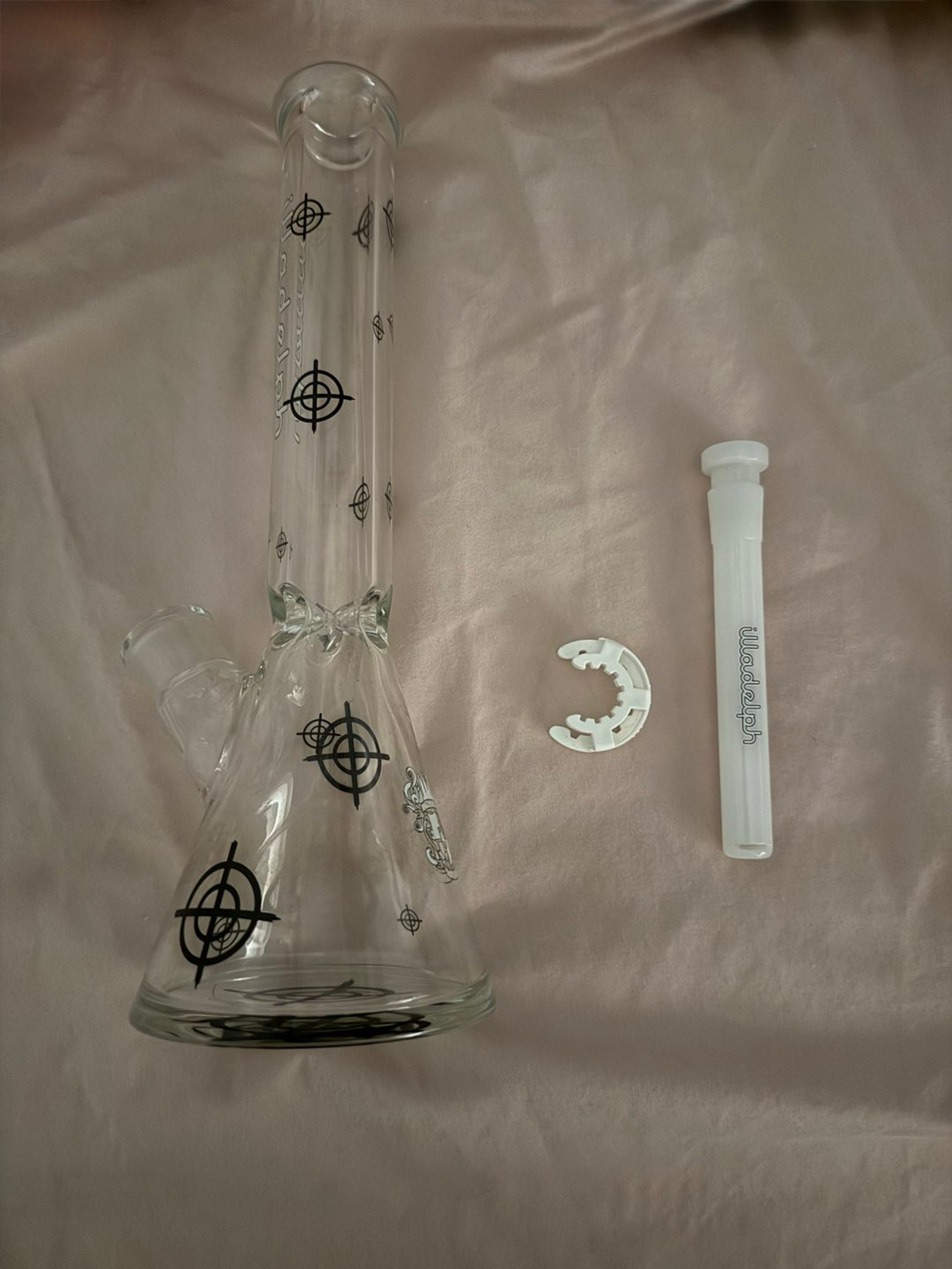Illadelph Scoped Series Mini Beaker (Black) image 0