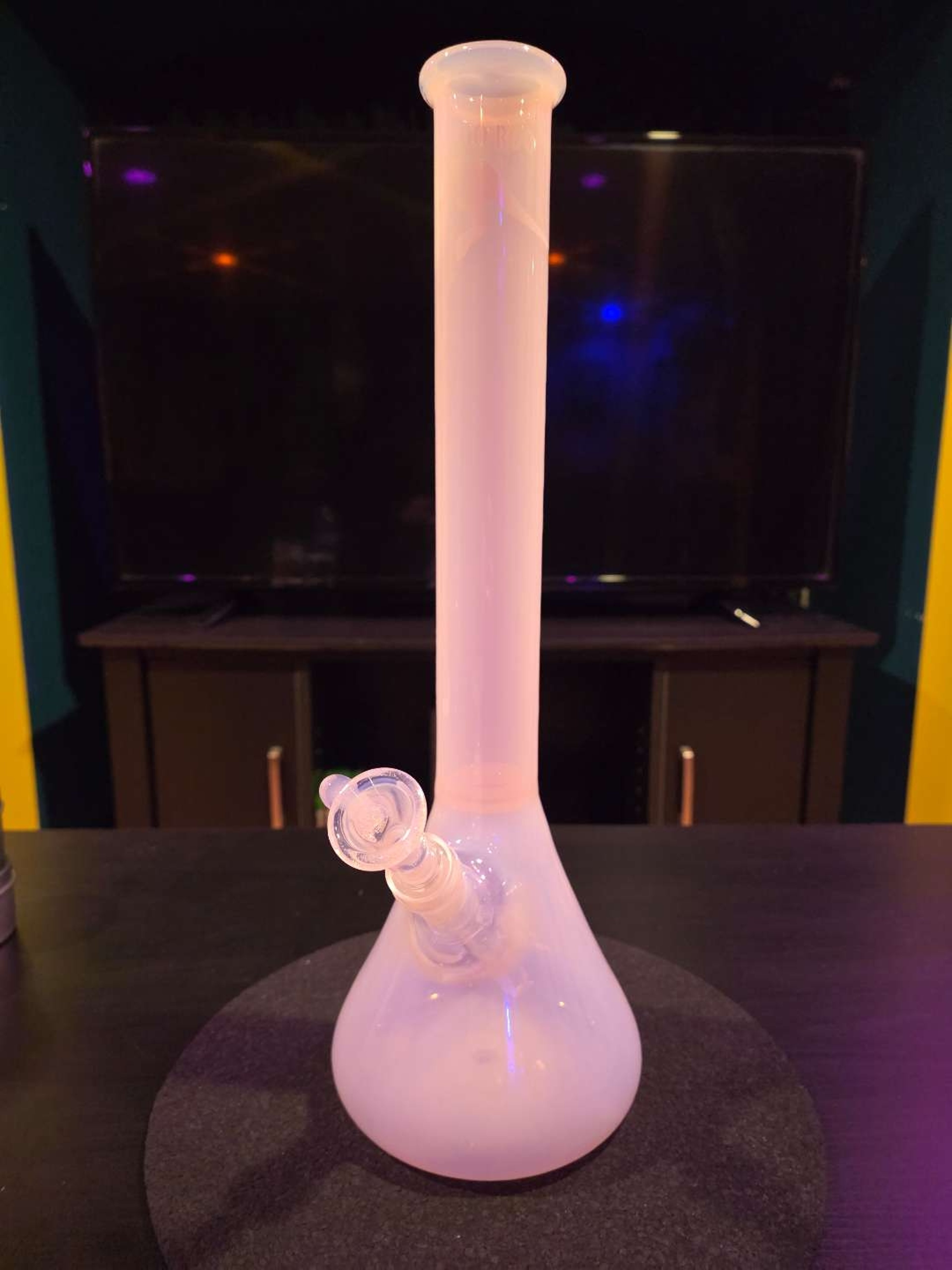 Preview pic of Custom Milk Pink GooRoo Beaker