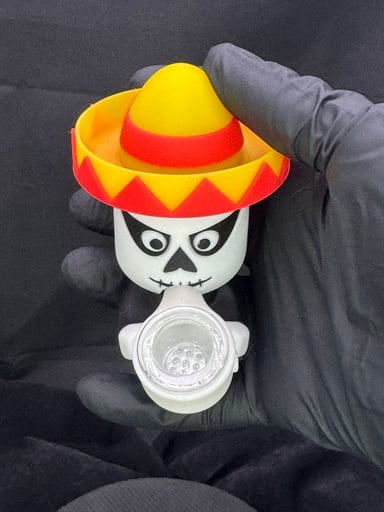 Preview pic of Skeleton Pipe