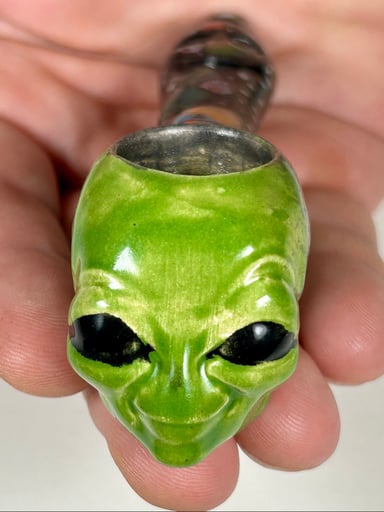 Preview pic of Alien Pipe - 4.5 Inches - Ceramic - Galaxy Design