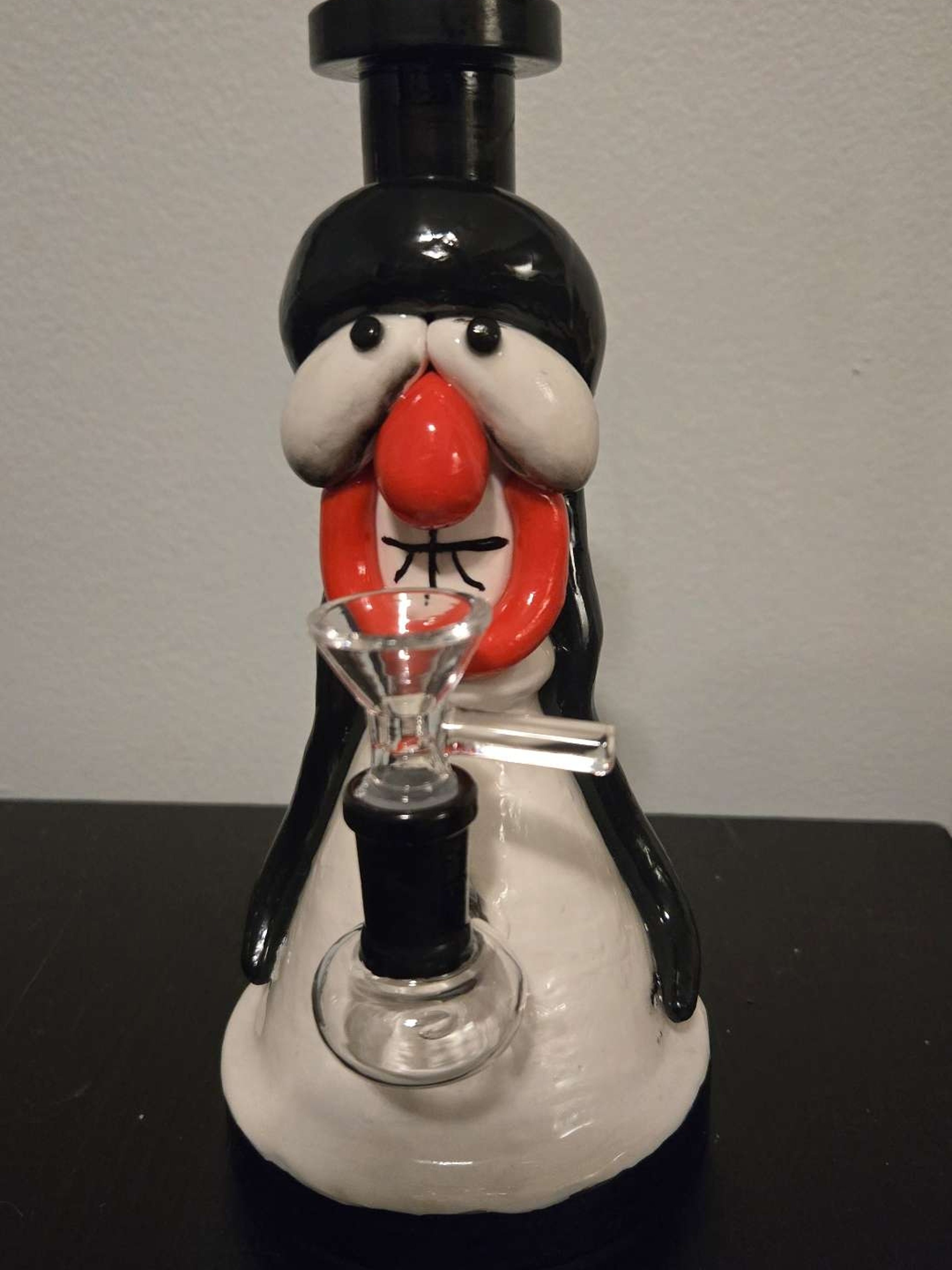Preview pic of Penguin bong