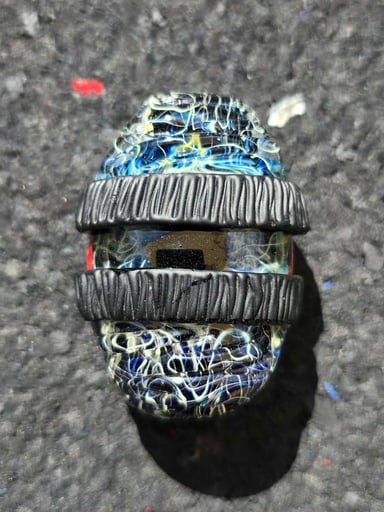 Preview pic of Double sided Junkie
