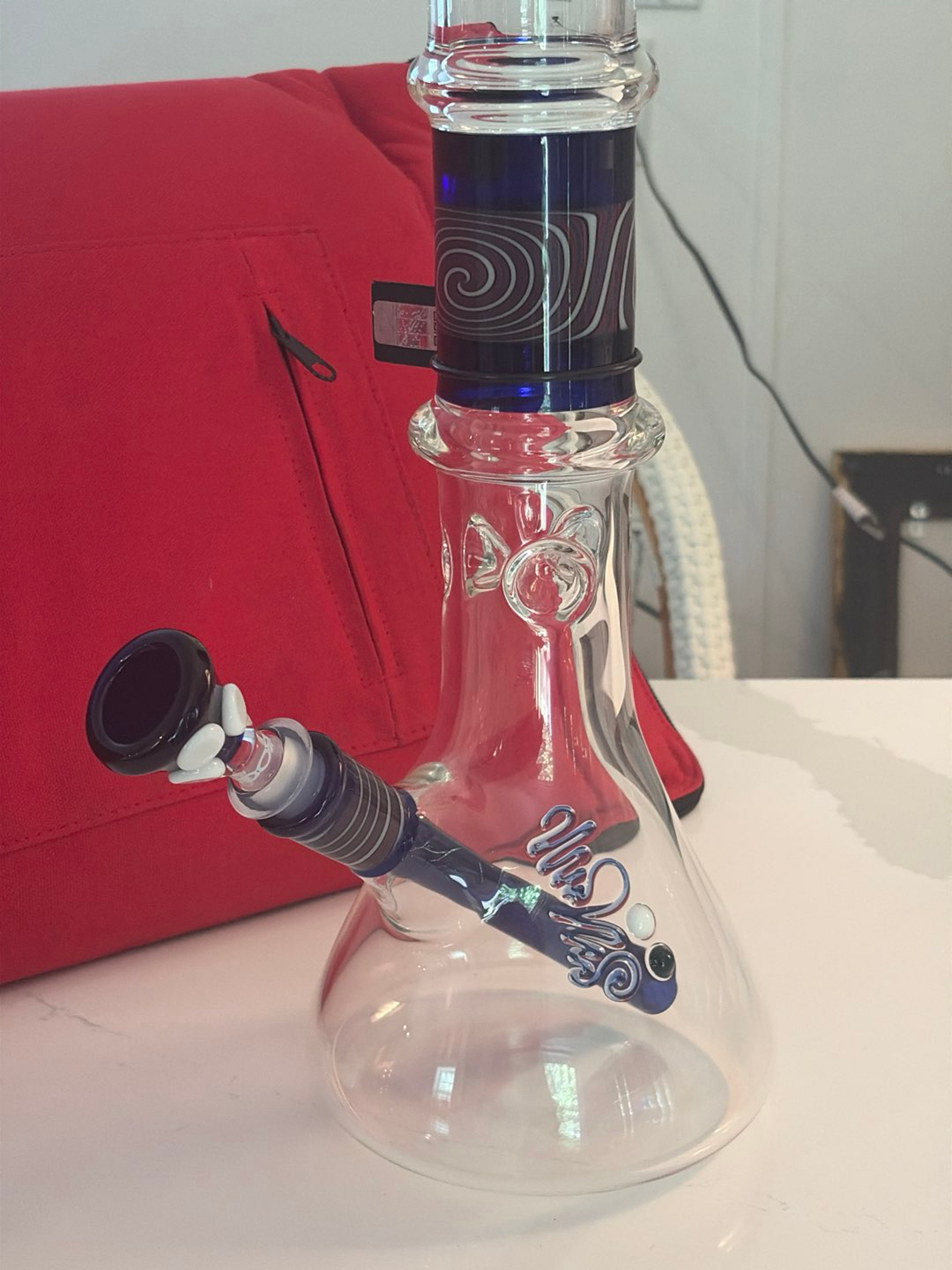 Preview pic of BLUE DYNASTY ROOR Glass Bong - Brand New