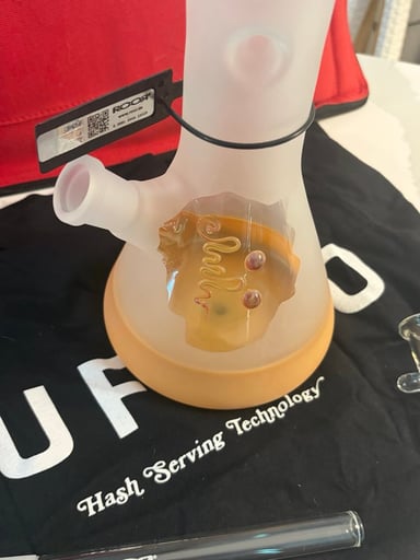 Preview pic of FROSTED DONUT ROOR Glass Bong - Brand New