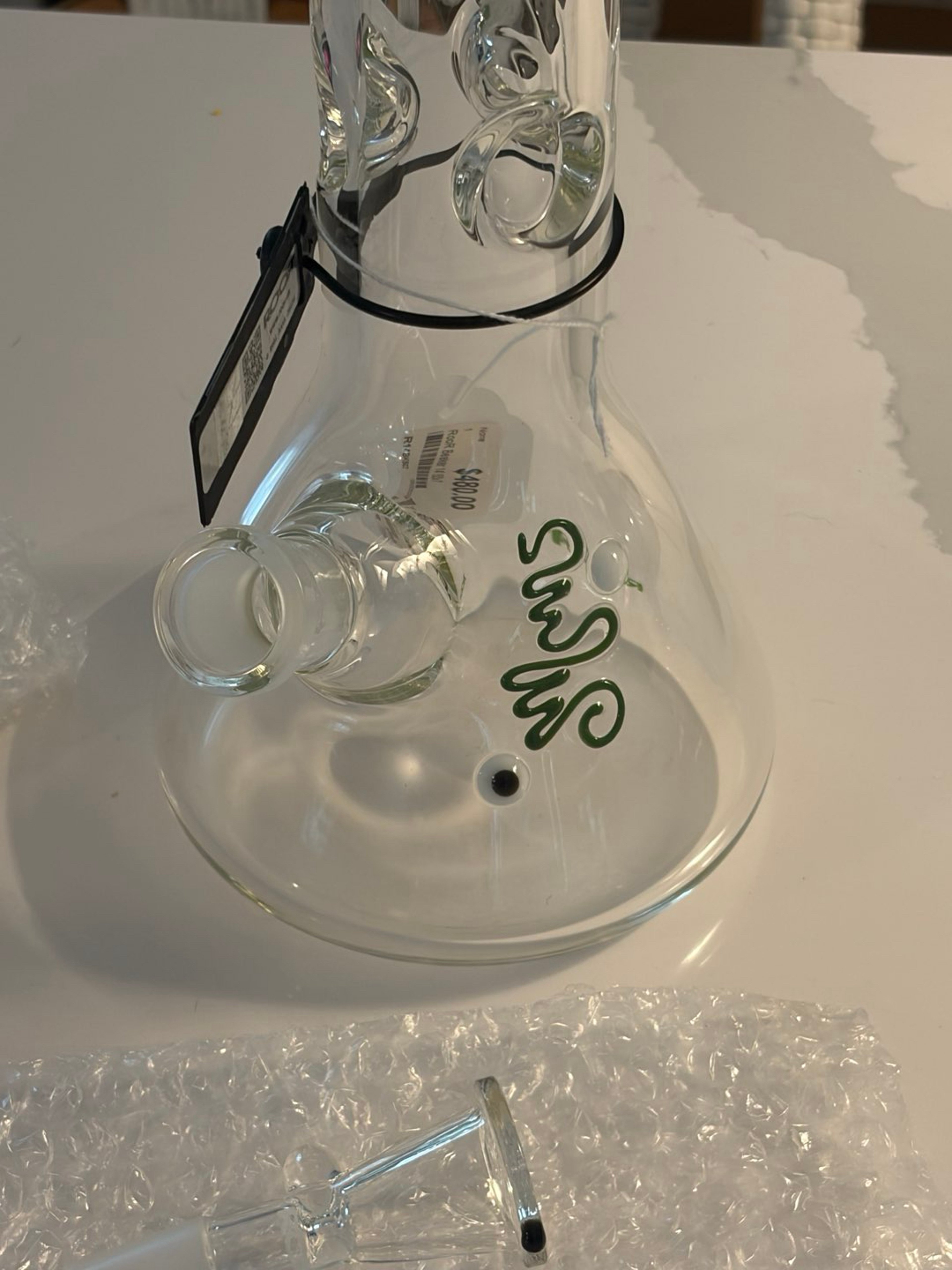 Preview pic of GREEN ROOR Glass Bong - Brand New