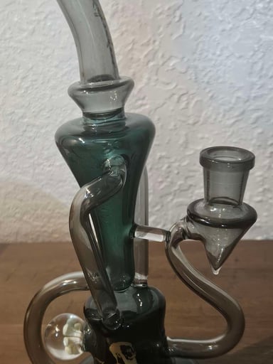 Preview pic of Hipster Glass Recycler