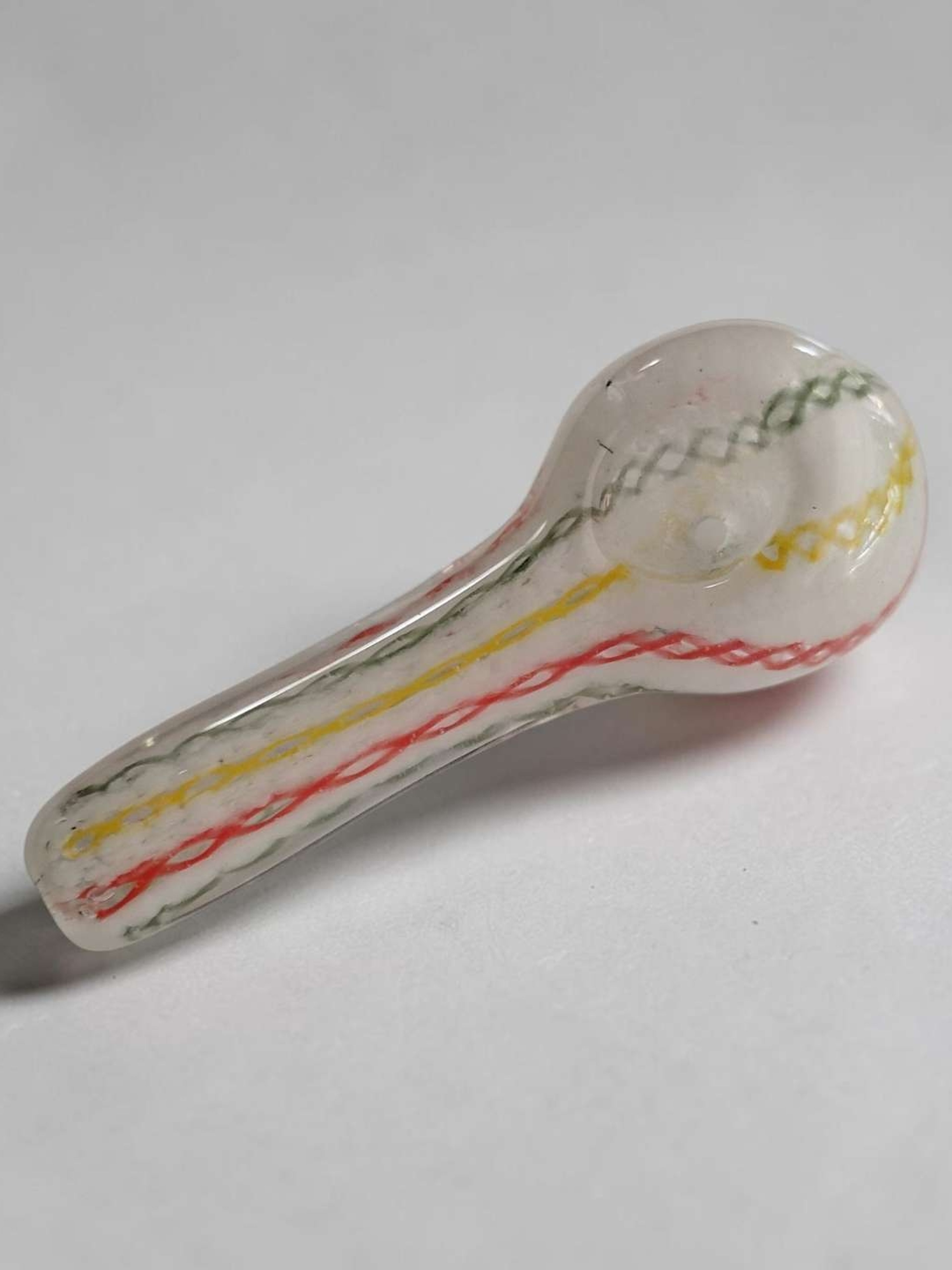 Preview pic of Rasta Pipe Red Green Yellow Rope on White