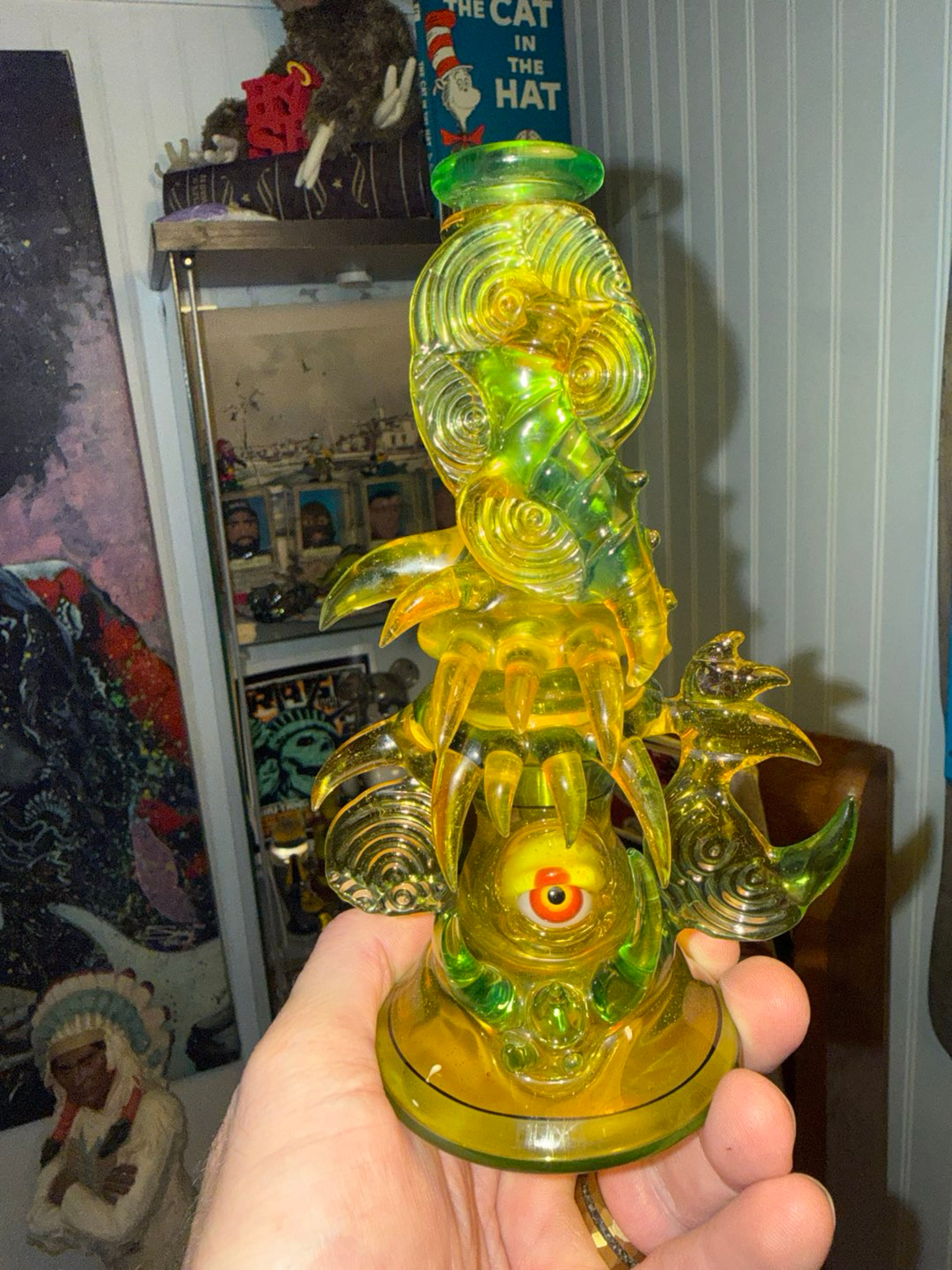 Preview pic of Eusheen x Salt saki bottle