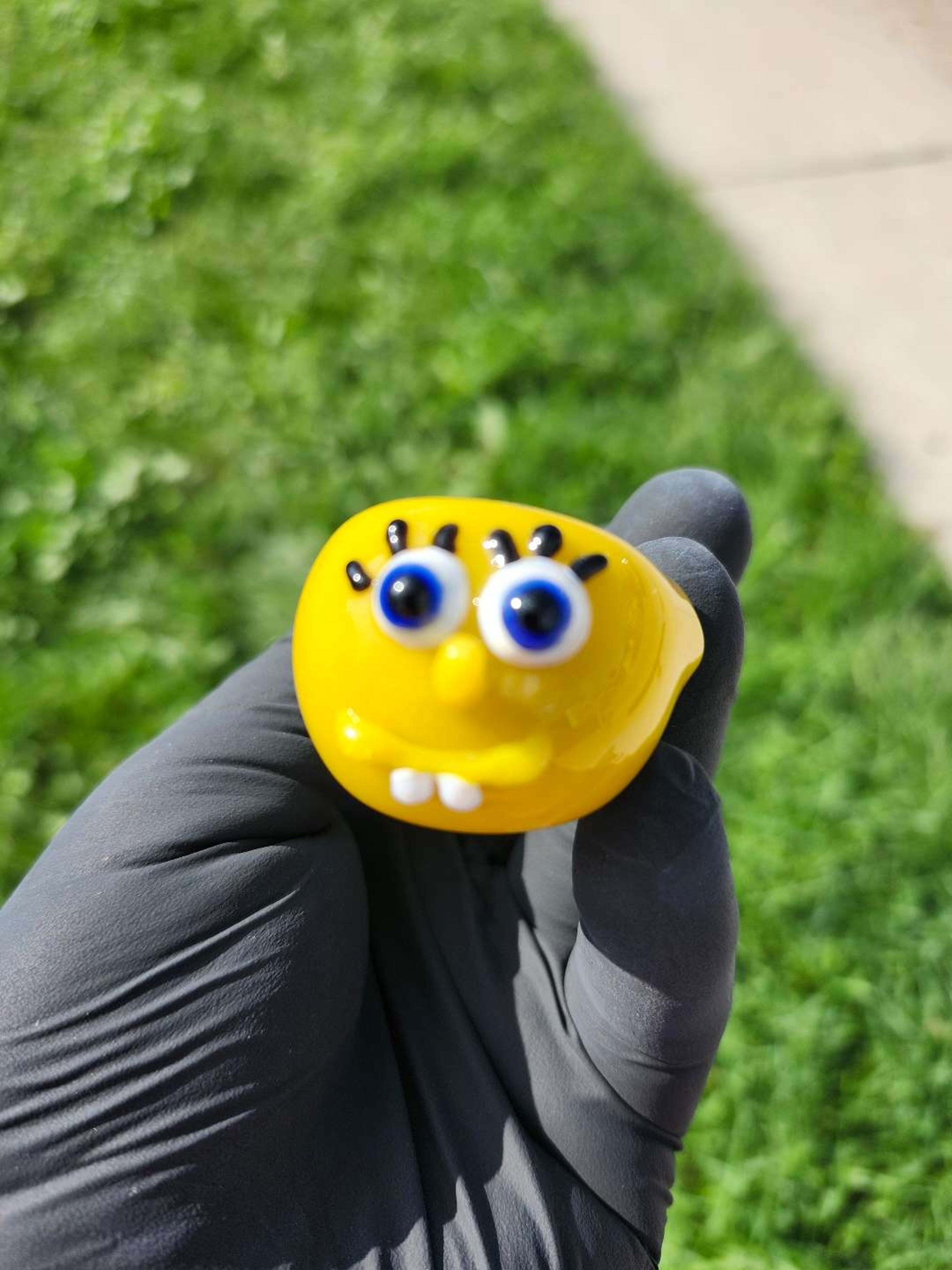 Preview pic of GARNER GLASS SPONGEBOB PIPE