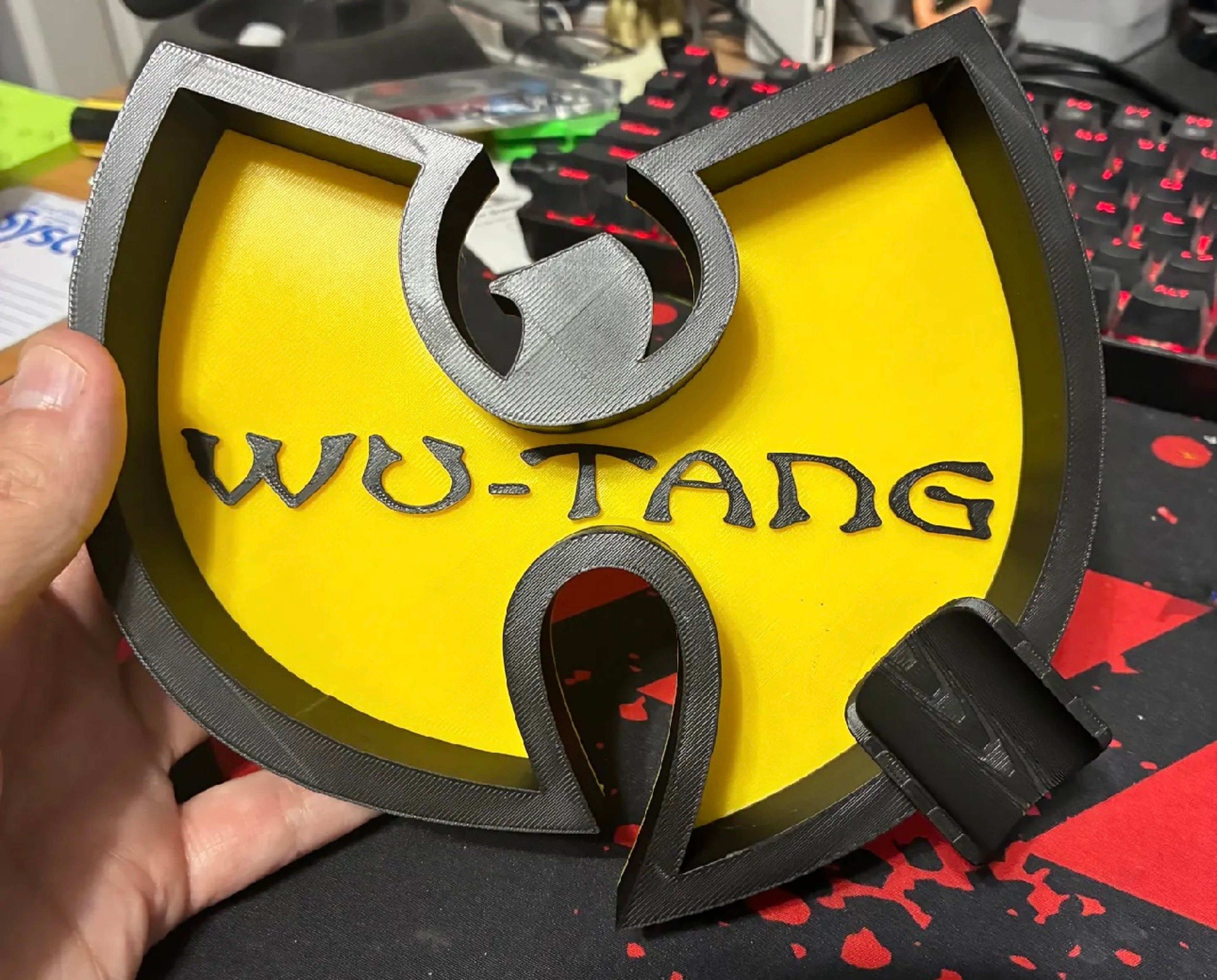 Preview pic of 👐 Wu-Tang Clan Inspired Ashtray – Custom Yellow & Black Logo Tray 🐝