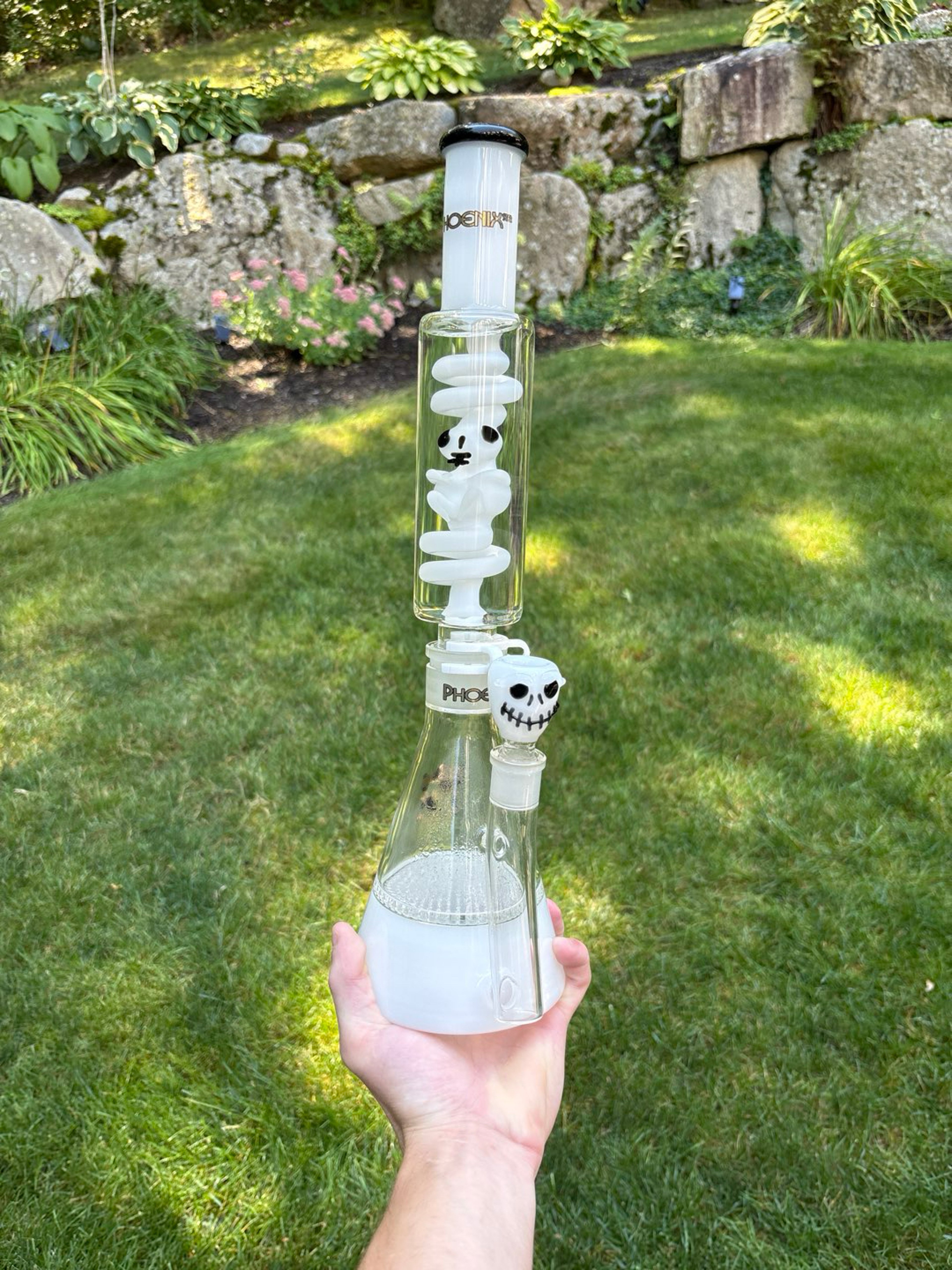 Preview pic of Black/White Alien Phoenix Star, Height 18", Freezable