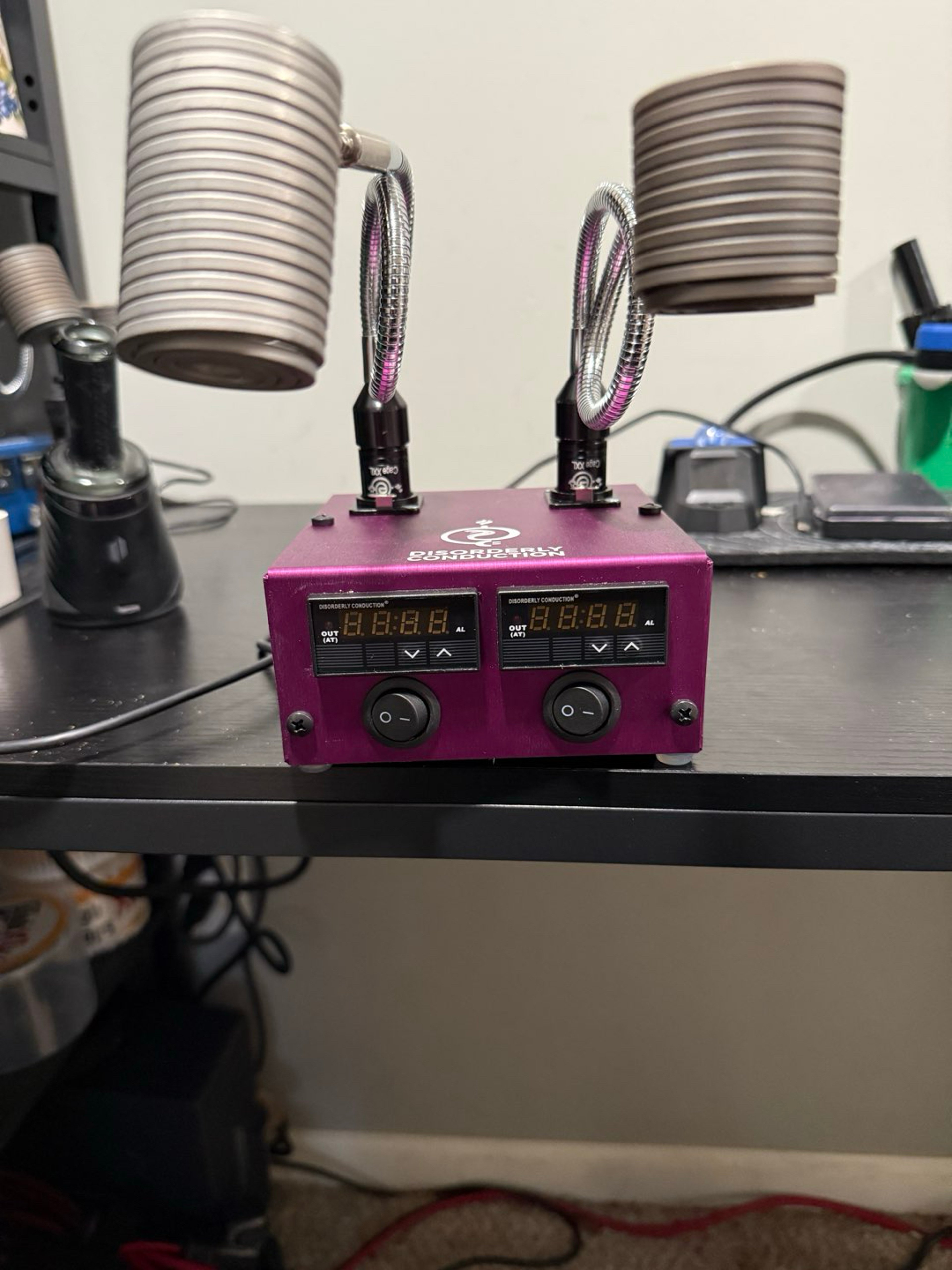 Preview pic of Disorderly Conduction DC Dual Aluminum Heat Station With Cobra Coils