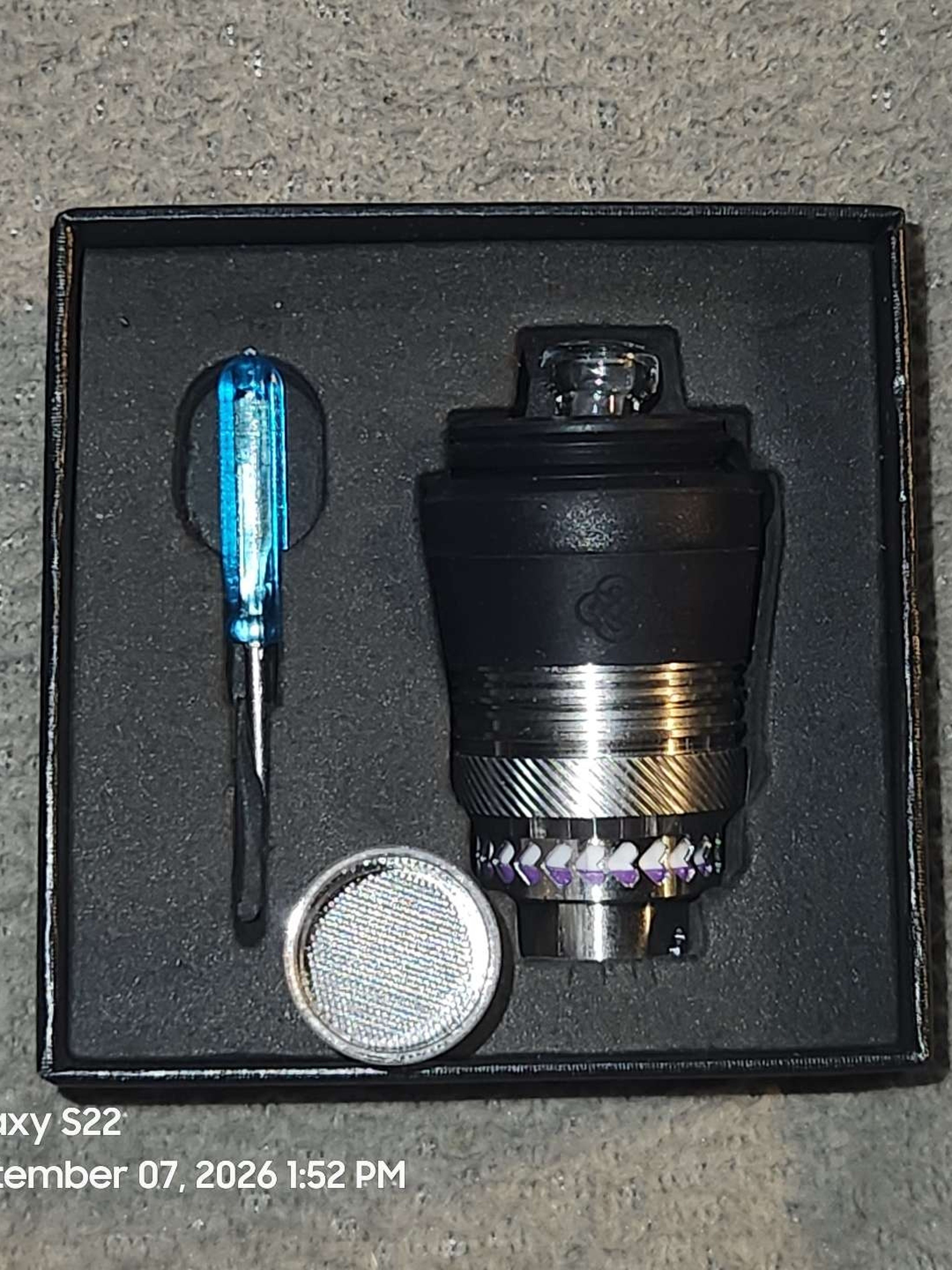Preview pic of Puffco chamber quartz insert joystick carb cap bundle