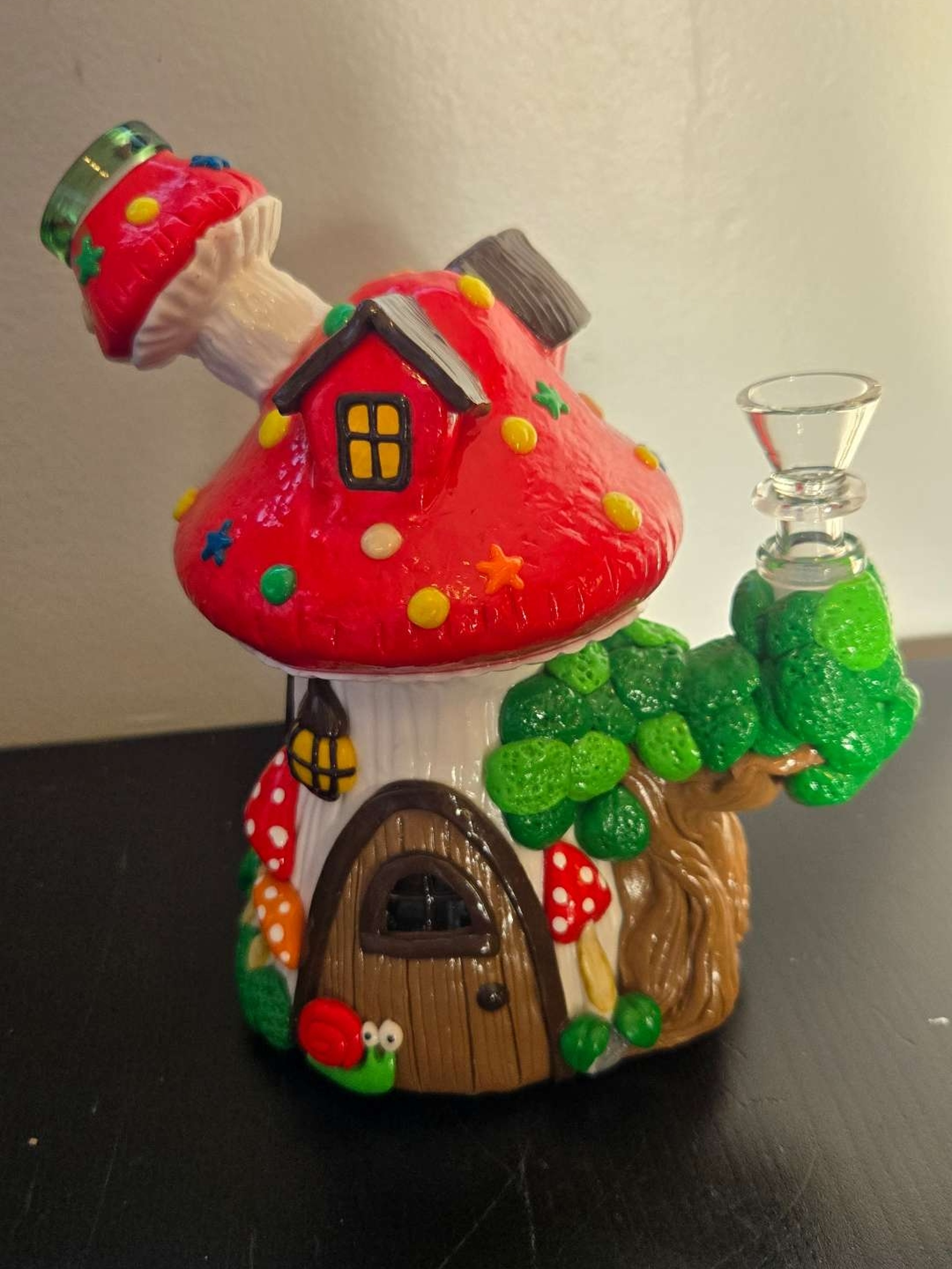 Preview pic of Cute mushroom house glass bong