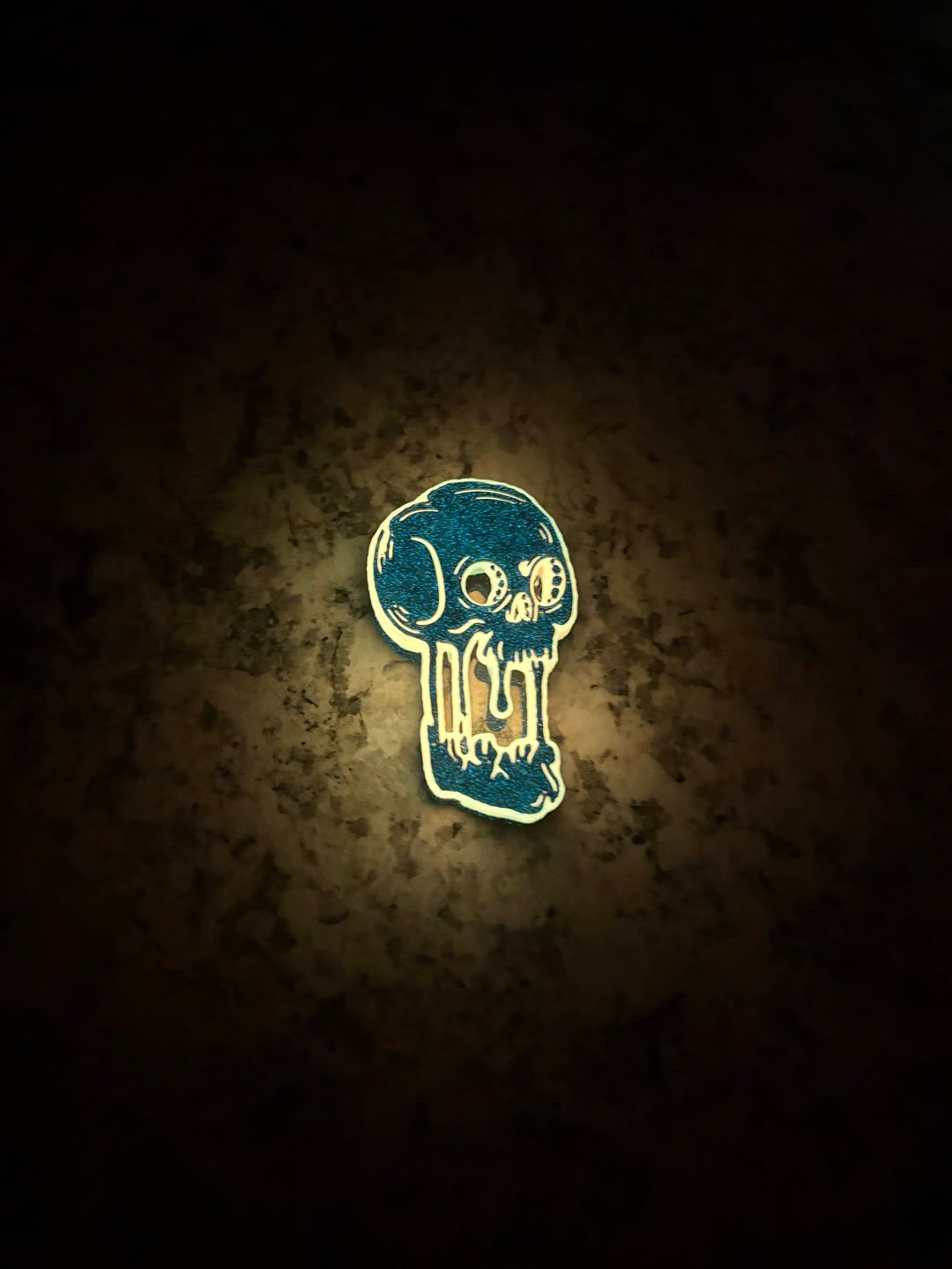 Melting Skull Bic Lighter Sleeve (Black Glow) image 0