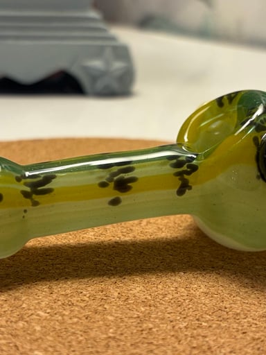 Preview pic of Fish Hand Pipe 603 glass