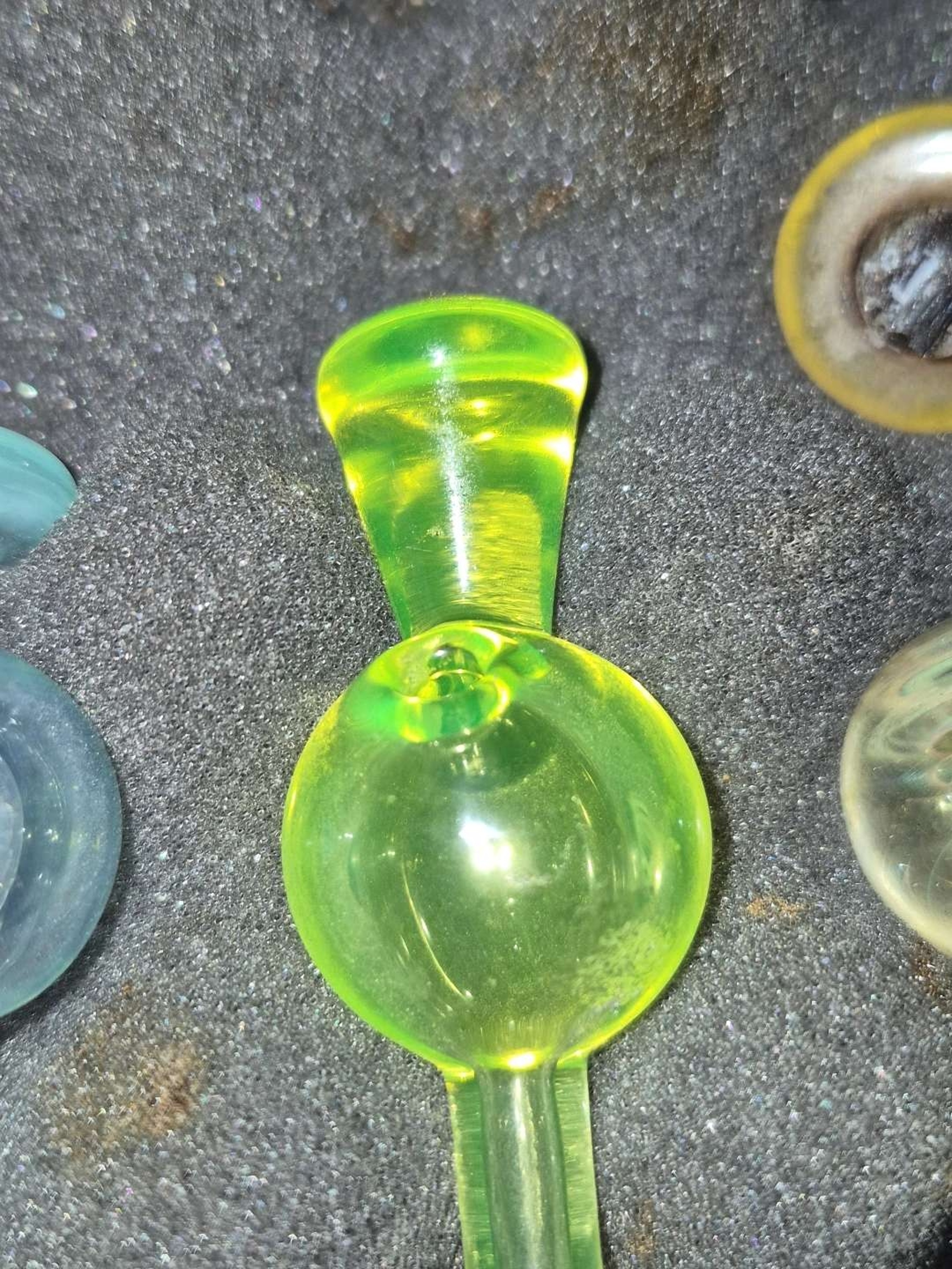 Preview pic of Blobglass uv cap