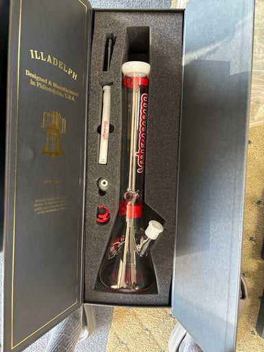 Preview pic of Illadelph Signature Beaker Red