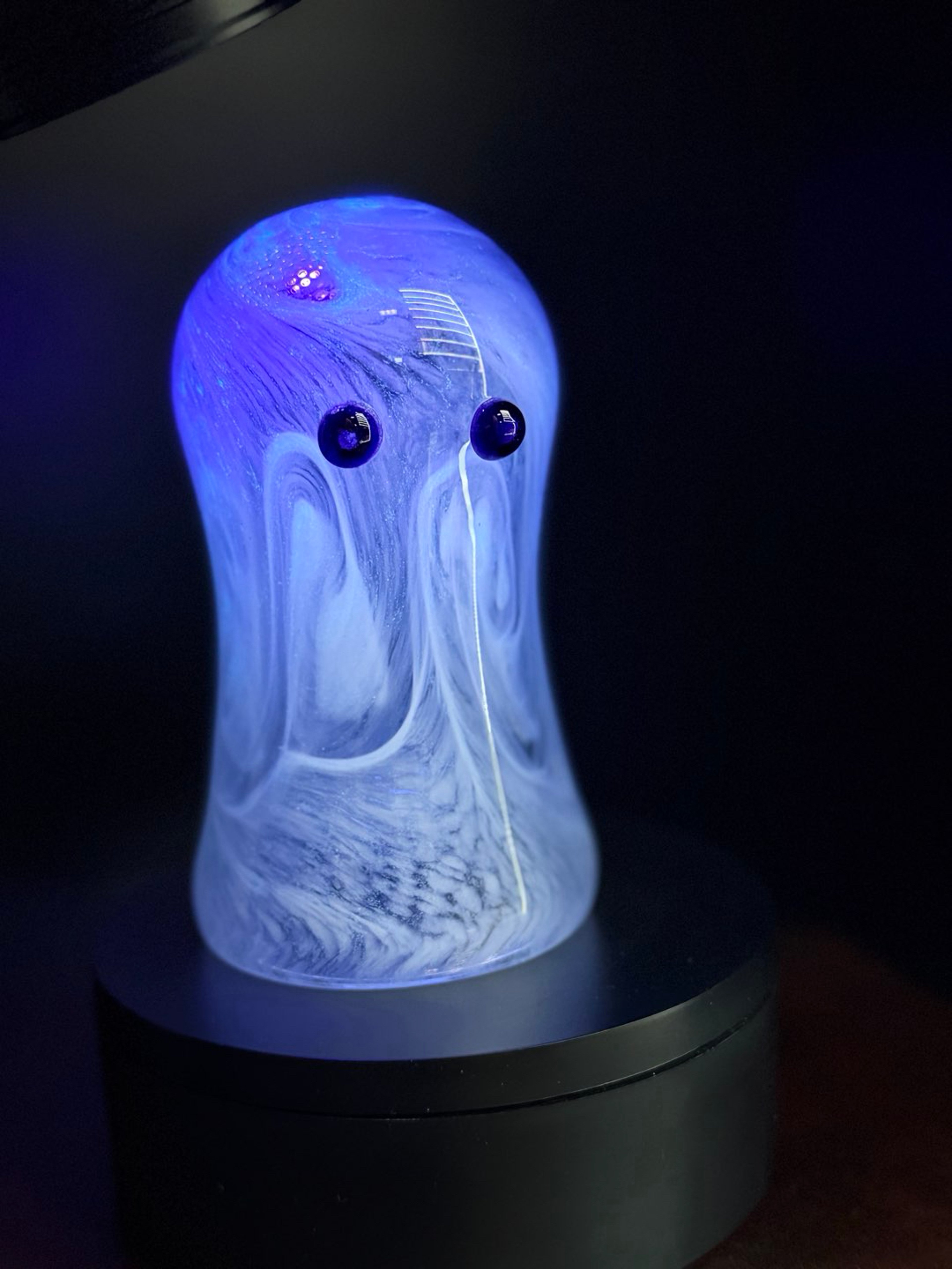 UV glow/charge ghost image 0