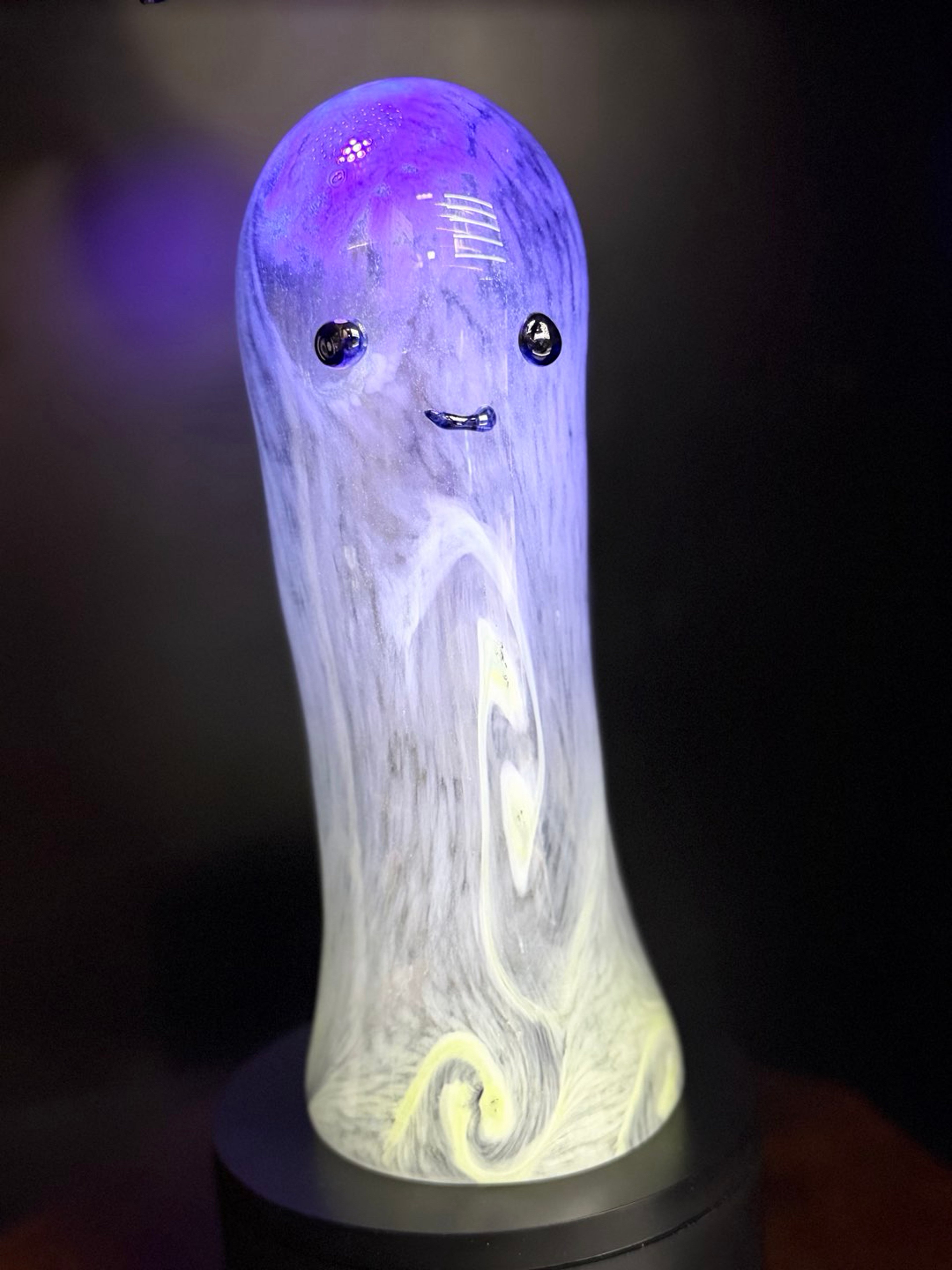 UV glow/charge ghost image 0