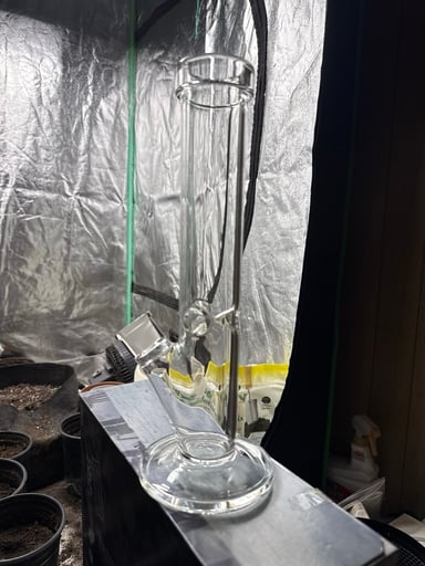 Preview pic of Unknown Artist Clear Straight Tube