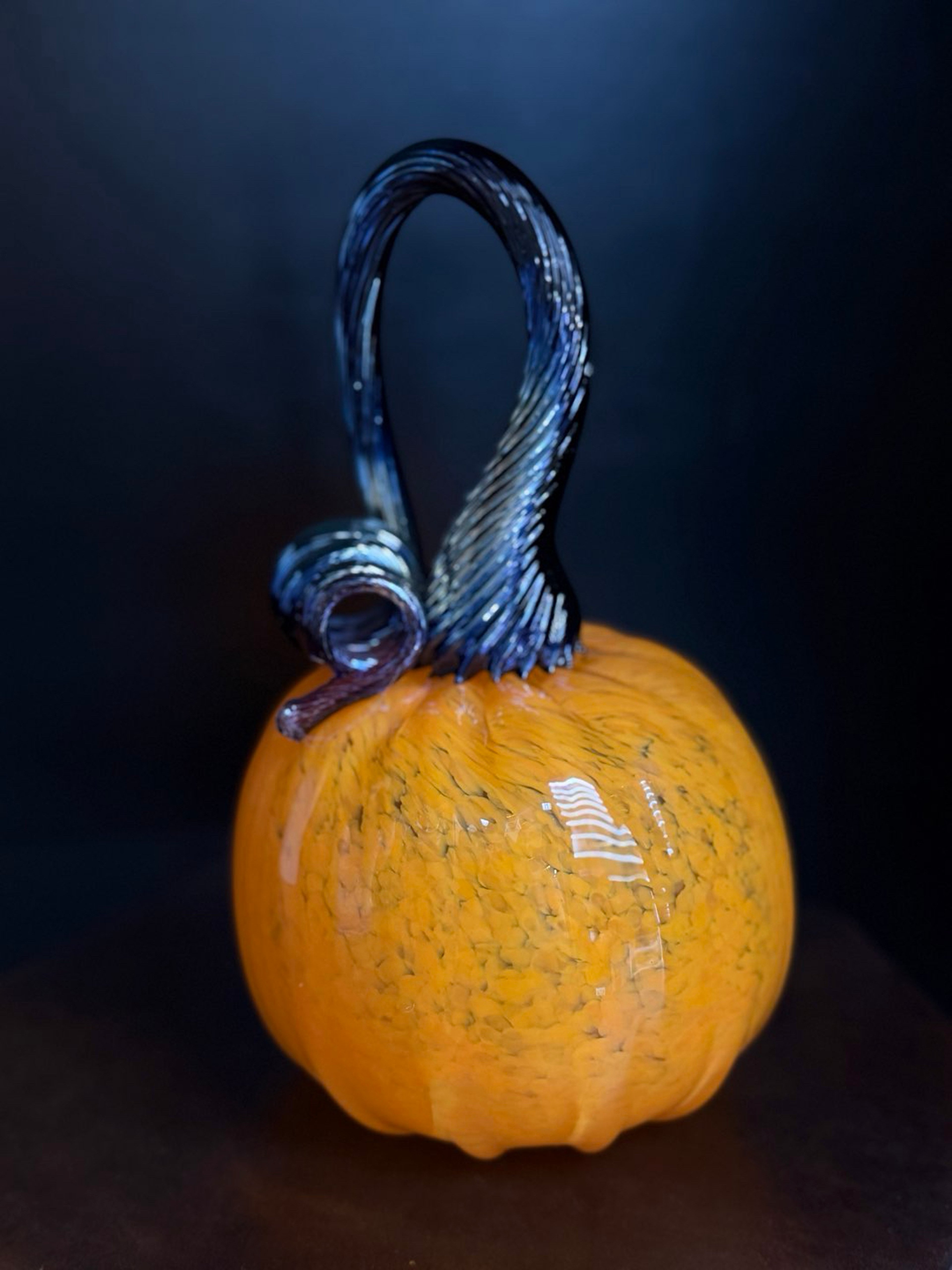 Preview pic of Soft glass pumpkin