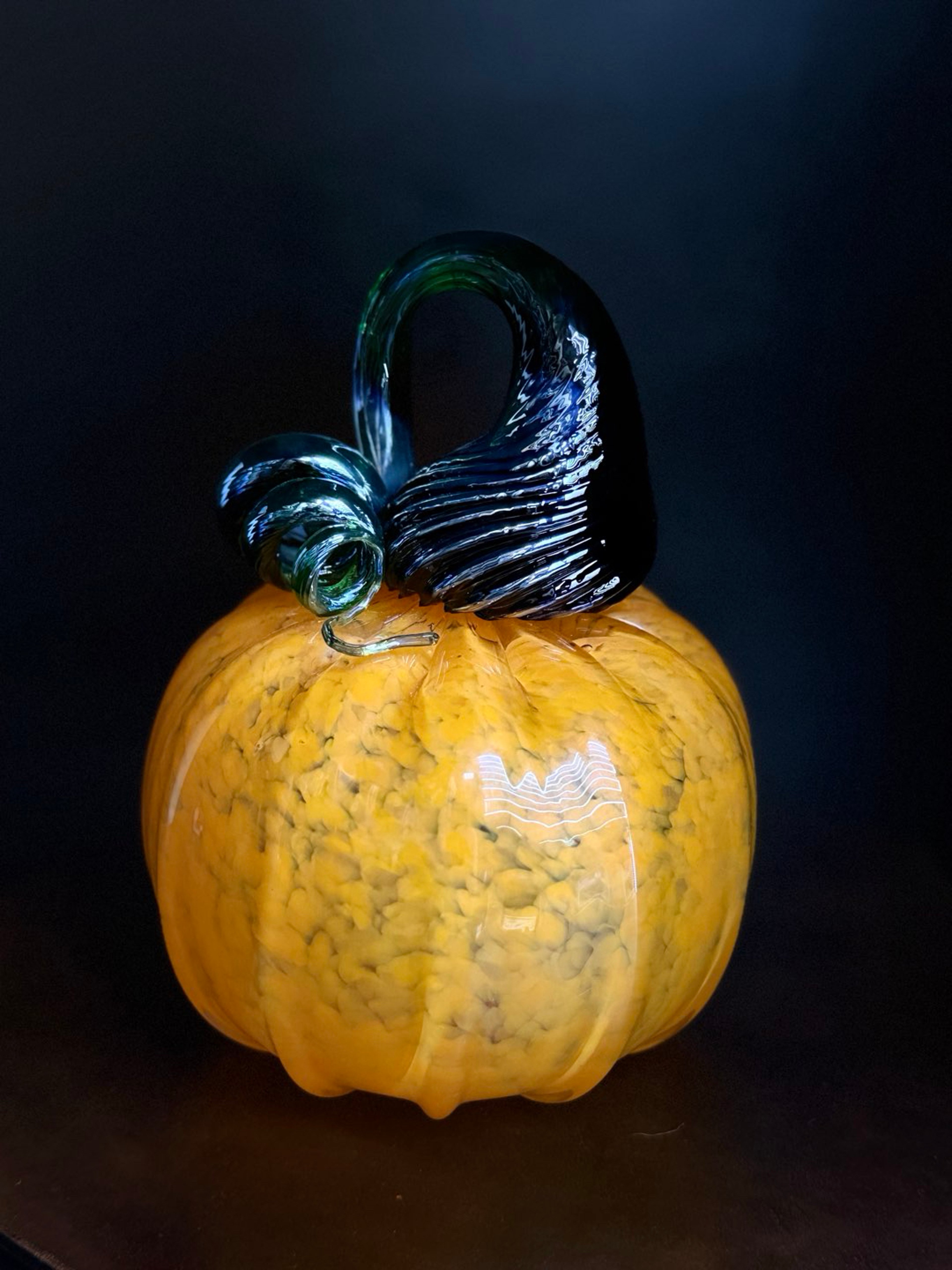Preview pic of Soft glass pumpkin