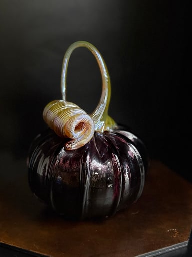 Preview pic of Soft glass pumpkin