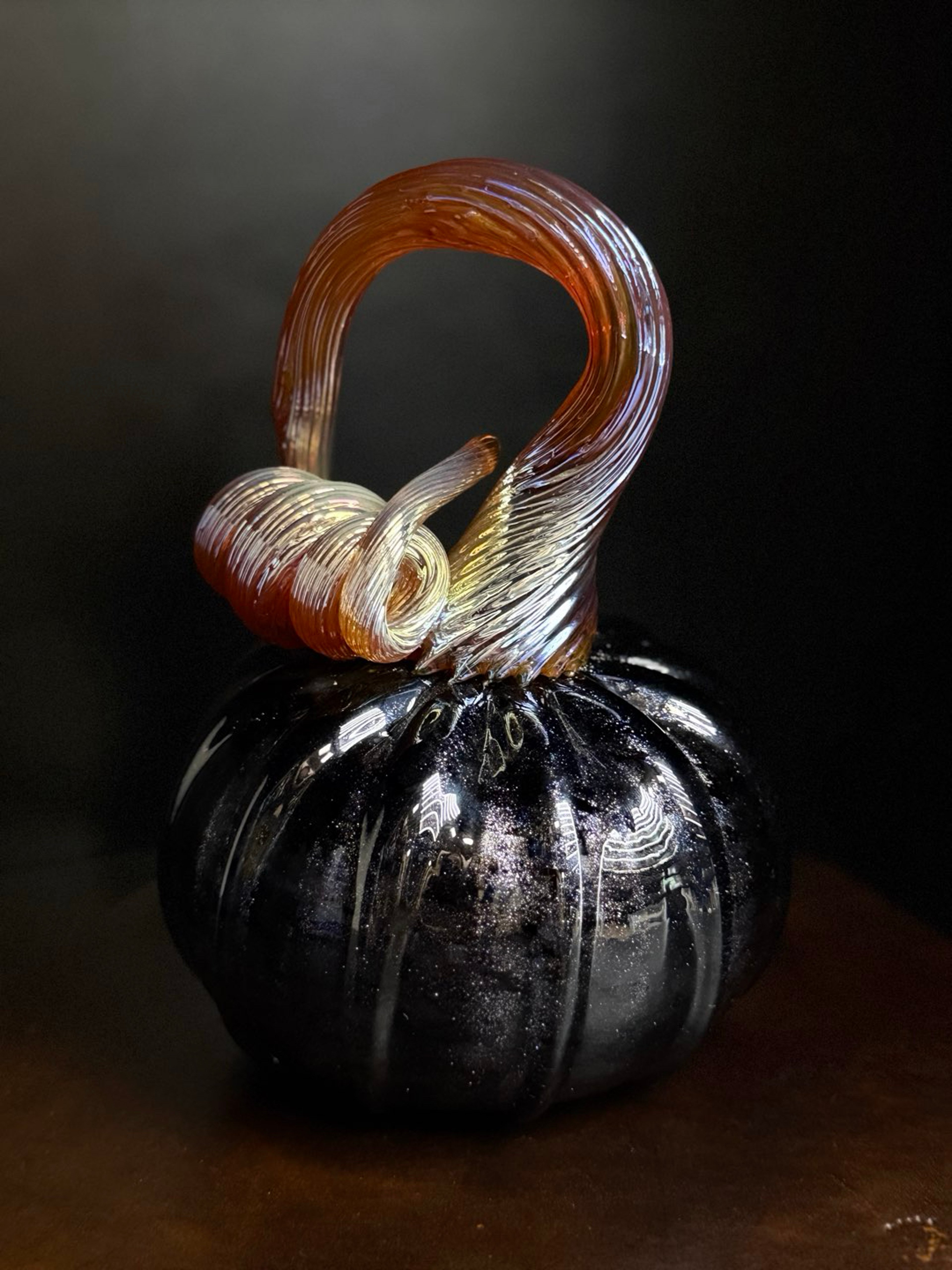 Preview pic of Soft glass pumpkin