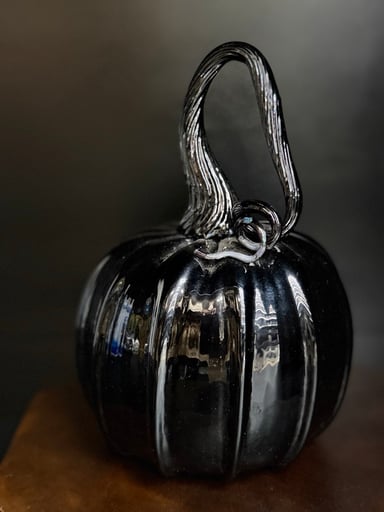 Preview pic of Soft glass pumpkin
