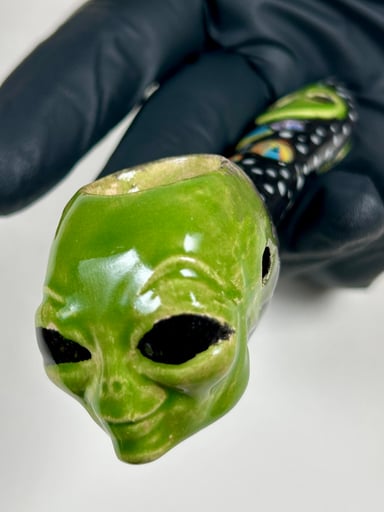 Preview pic of Alien Pipe - 4.5 Inches - Ceramic - Planets & Stars - FREE SHIPPING