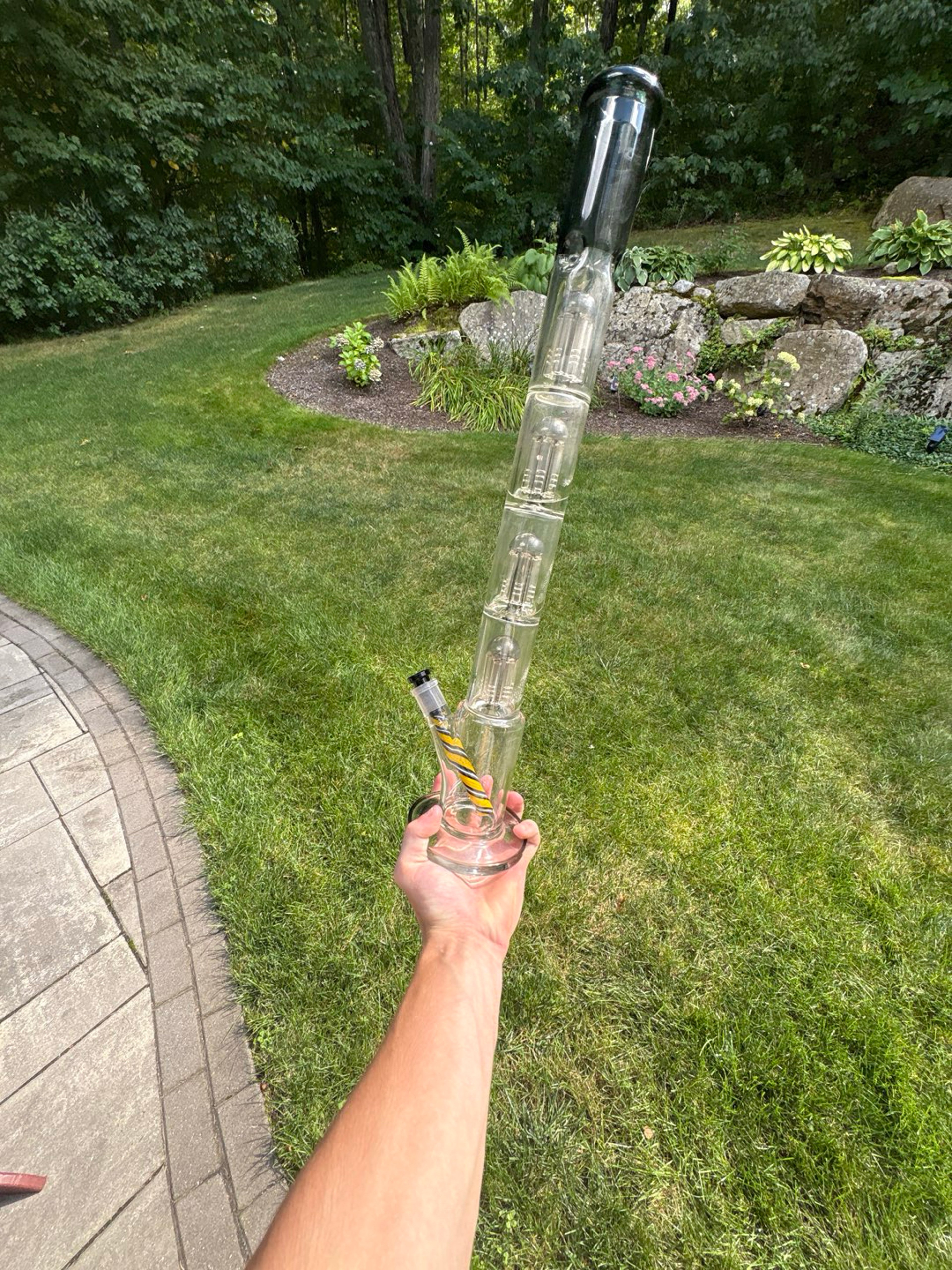 Preview pic of 3 foot 14mm bong with downstem