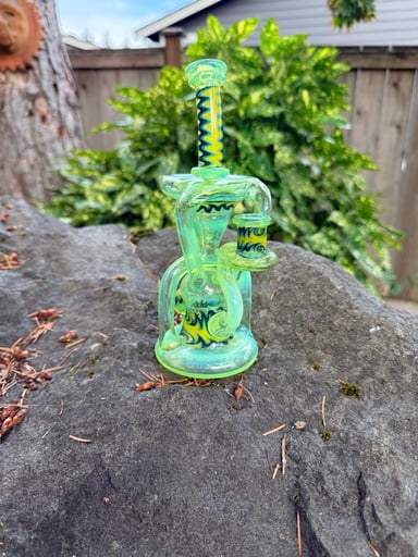 Preview pic of Logi Glass 2:1 Floater Recycler - preowned