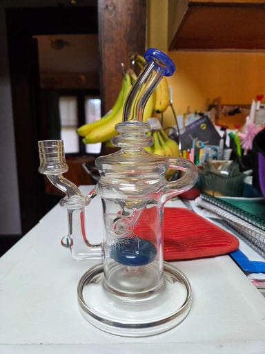 Preview pic of Eric ross 4.0 blue donut fourtex recycler with some freebies