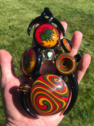 Preview pic of Rasta themed heady dry