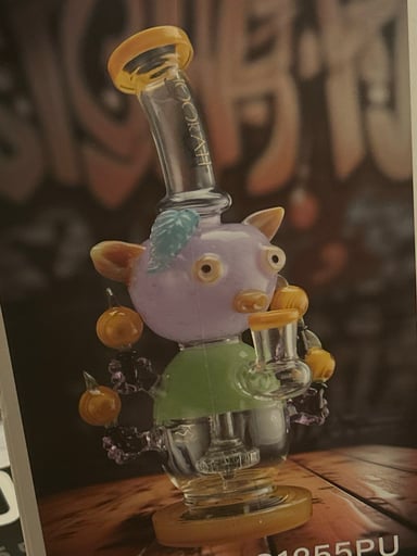 Preview pic of Small cute piggy showerhead perc glass bong 9.5 inch