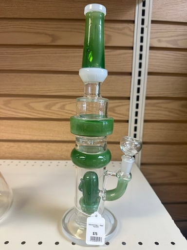 Preview pic of Green bong