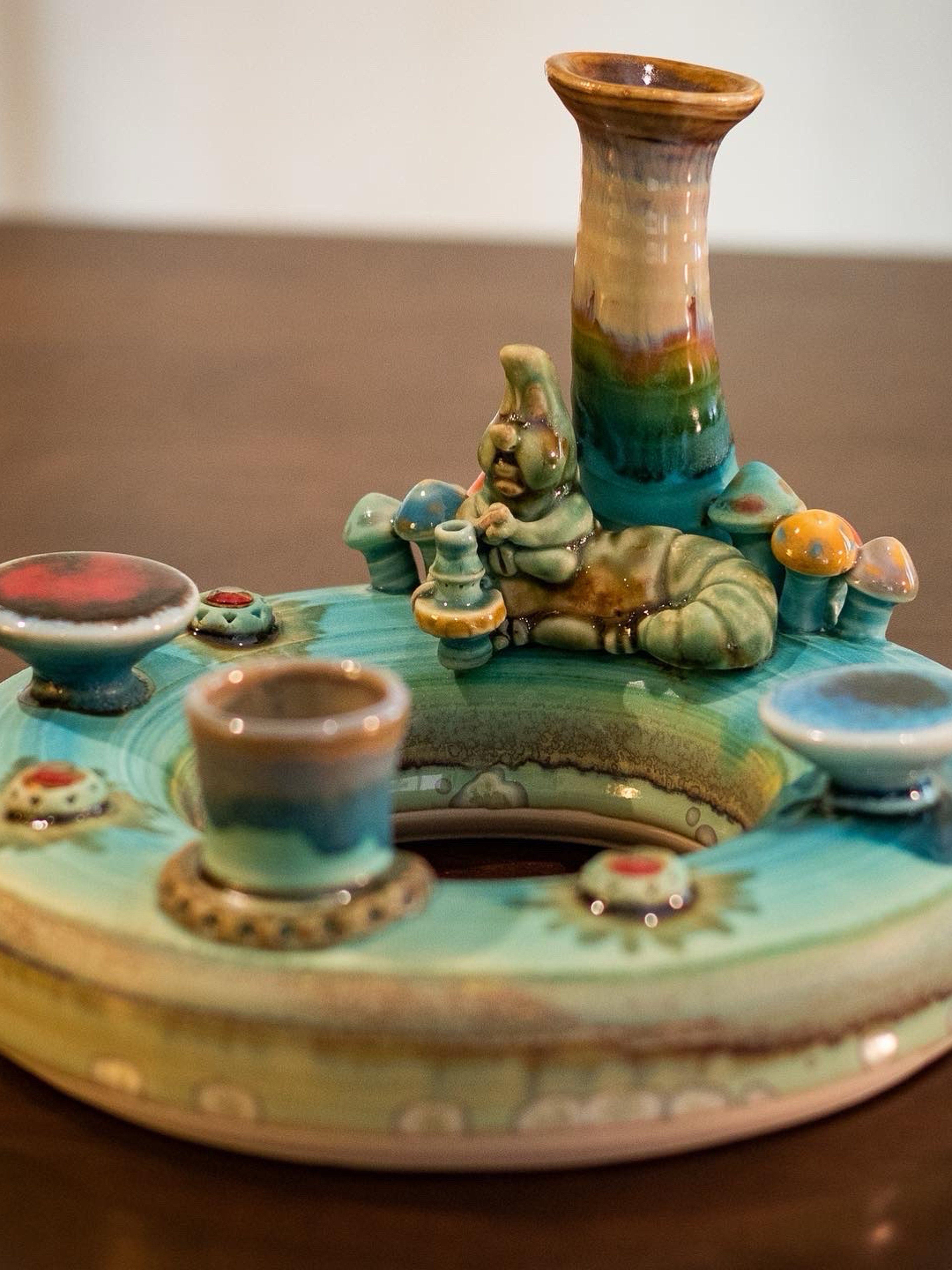 Preview pic of Hookahpillar Donut Bong